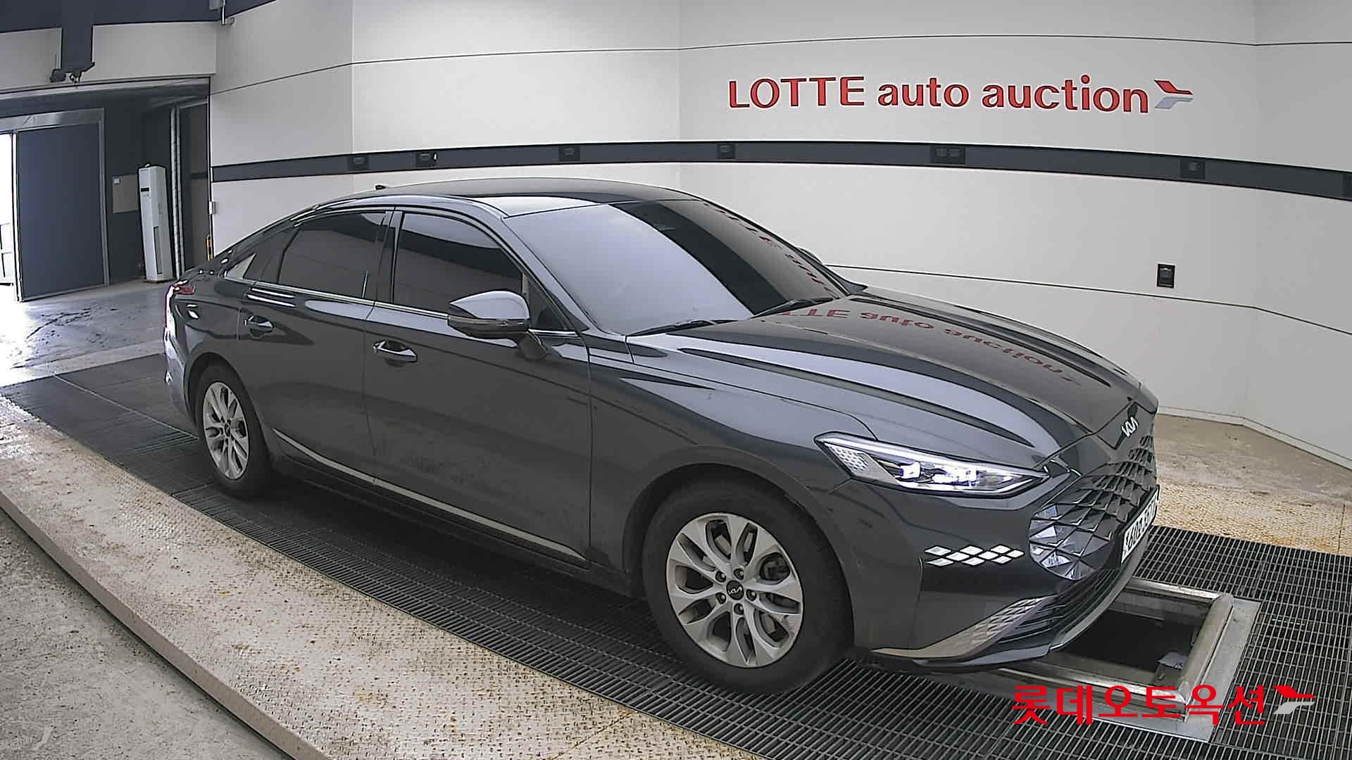 2022 - kia k8