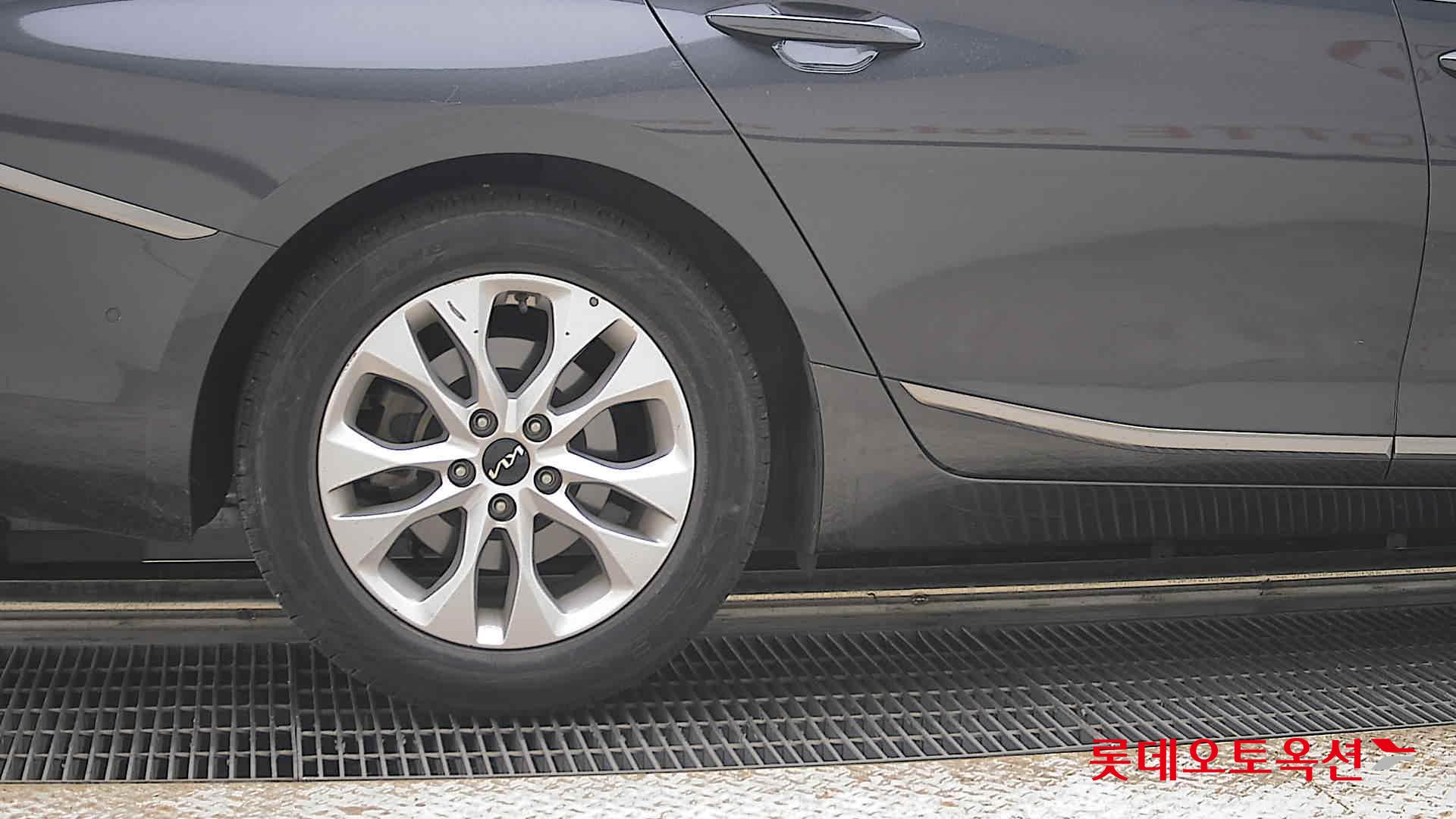 2022 - kia k8