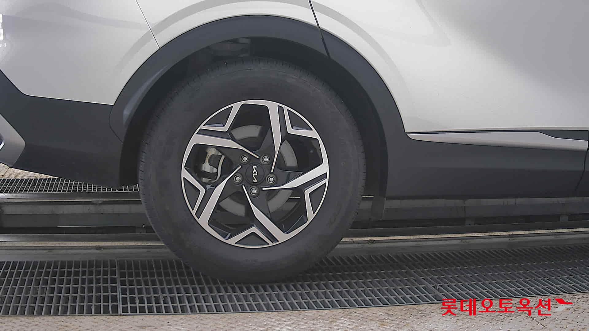 2024 - kia sportage