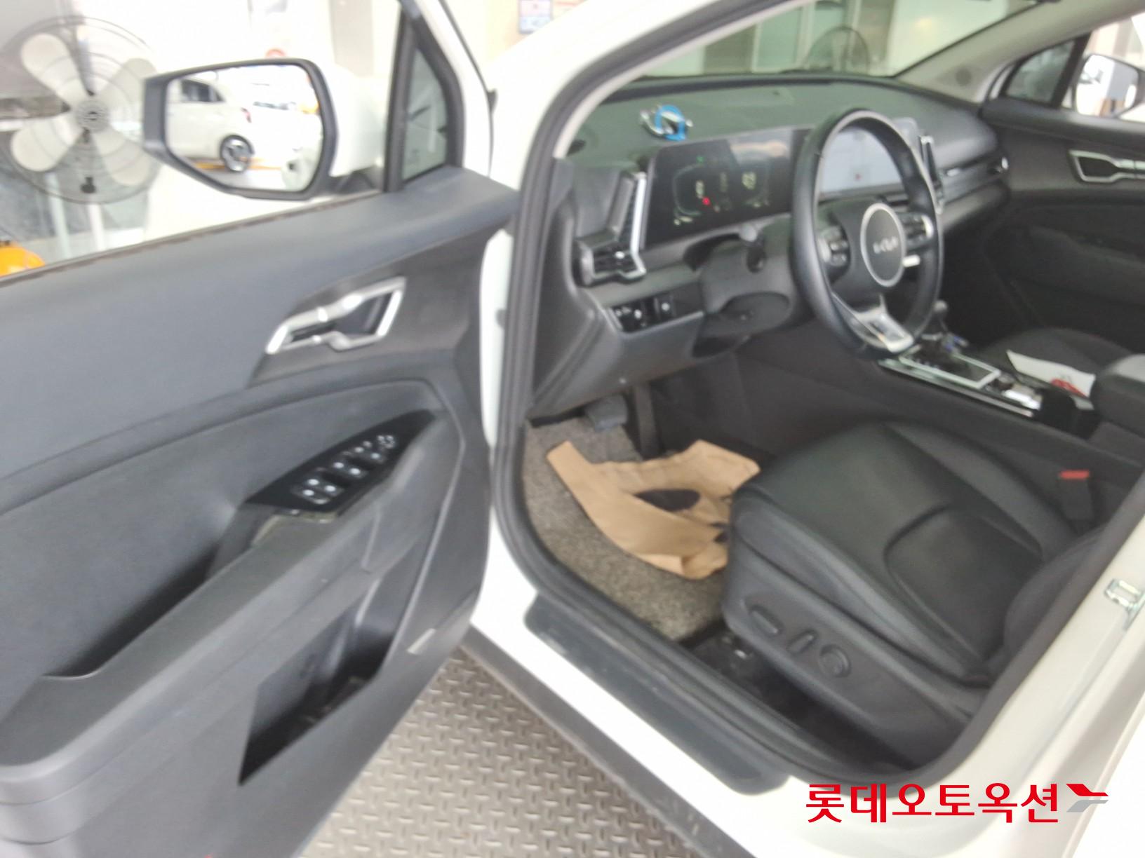 2024 - kia sportage