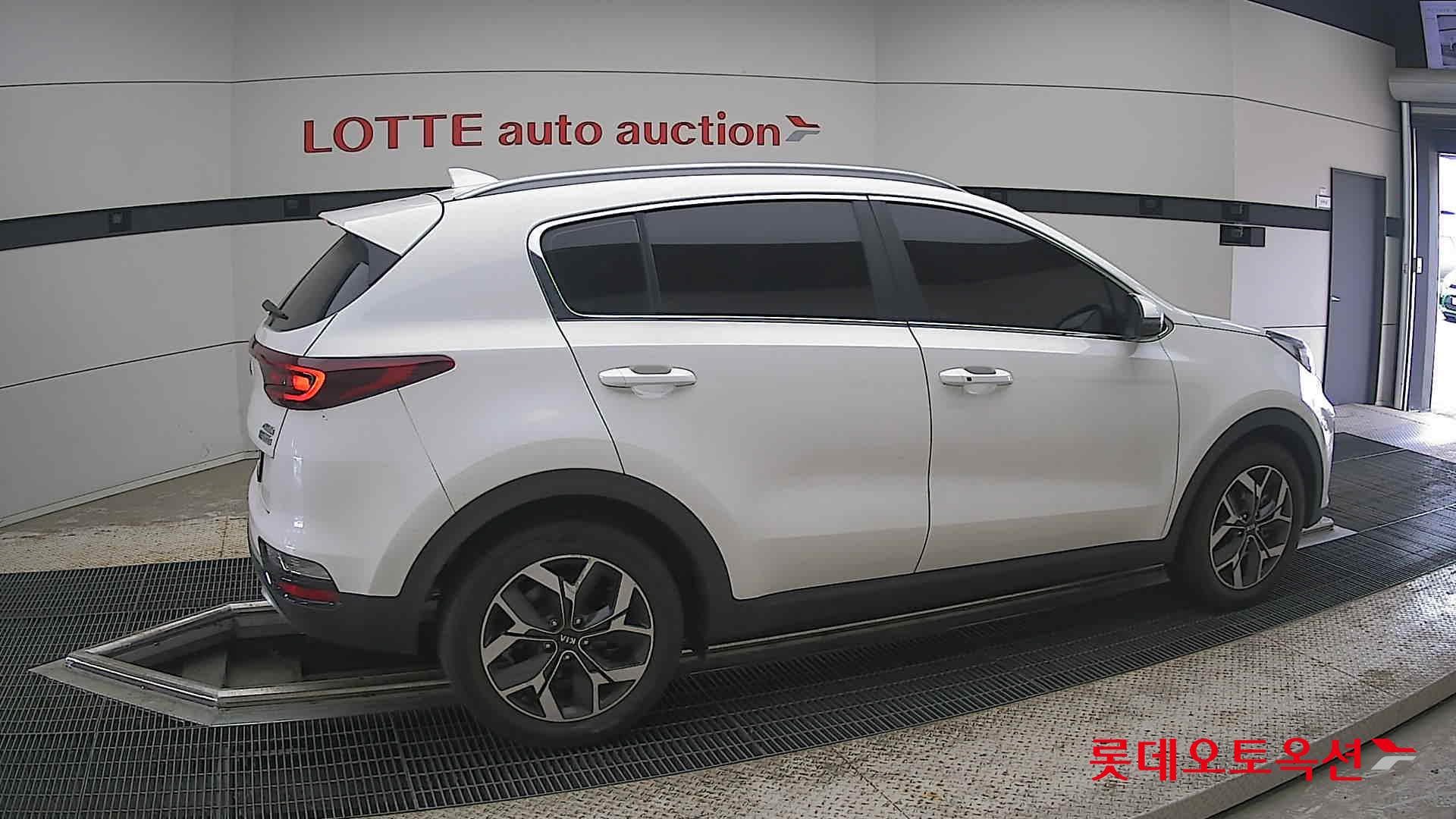 2020 - kia sportage