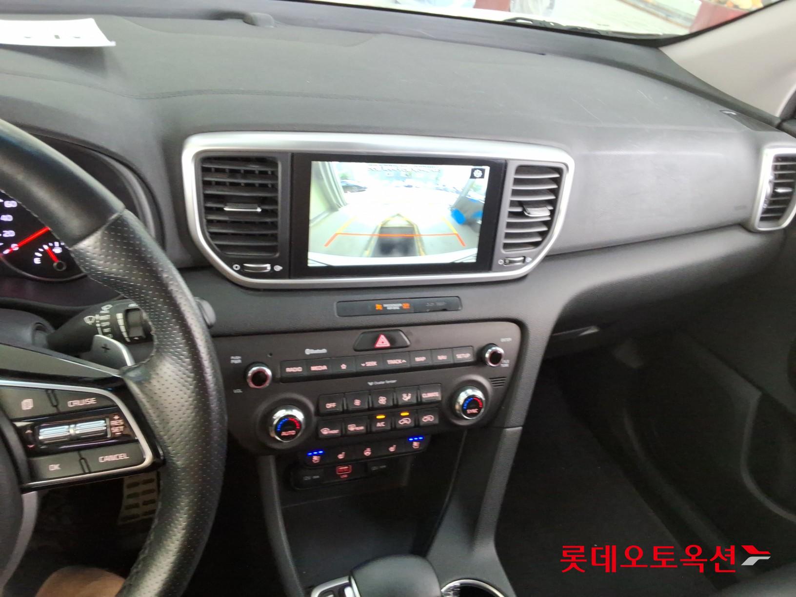2020 - kia sportage