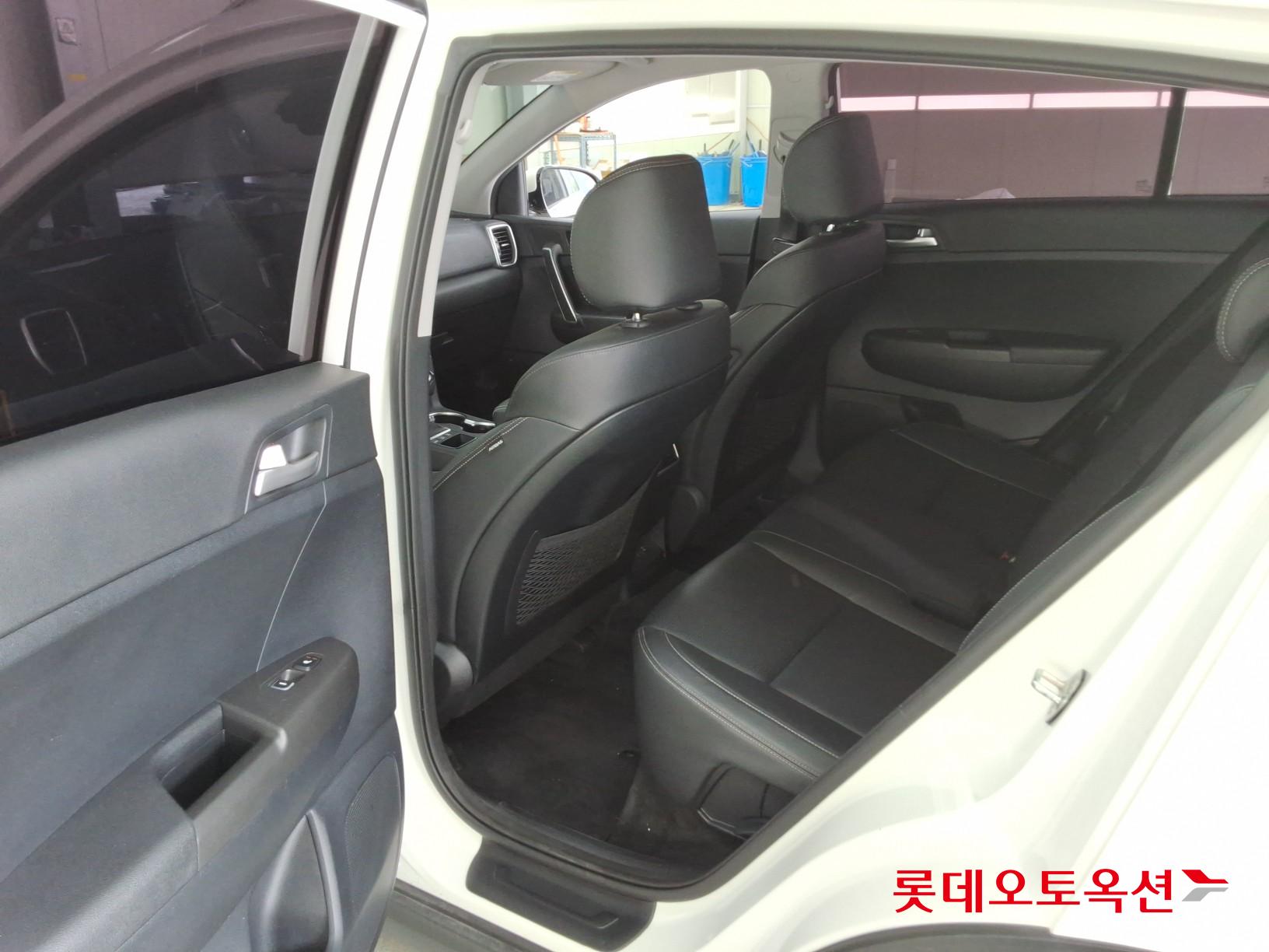 2020 - kia sportage