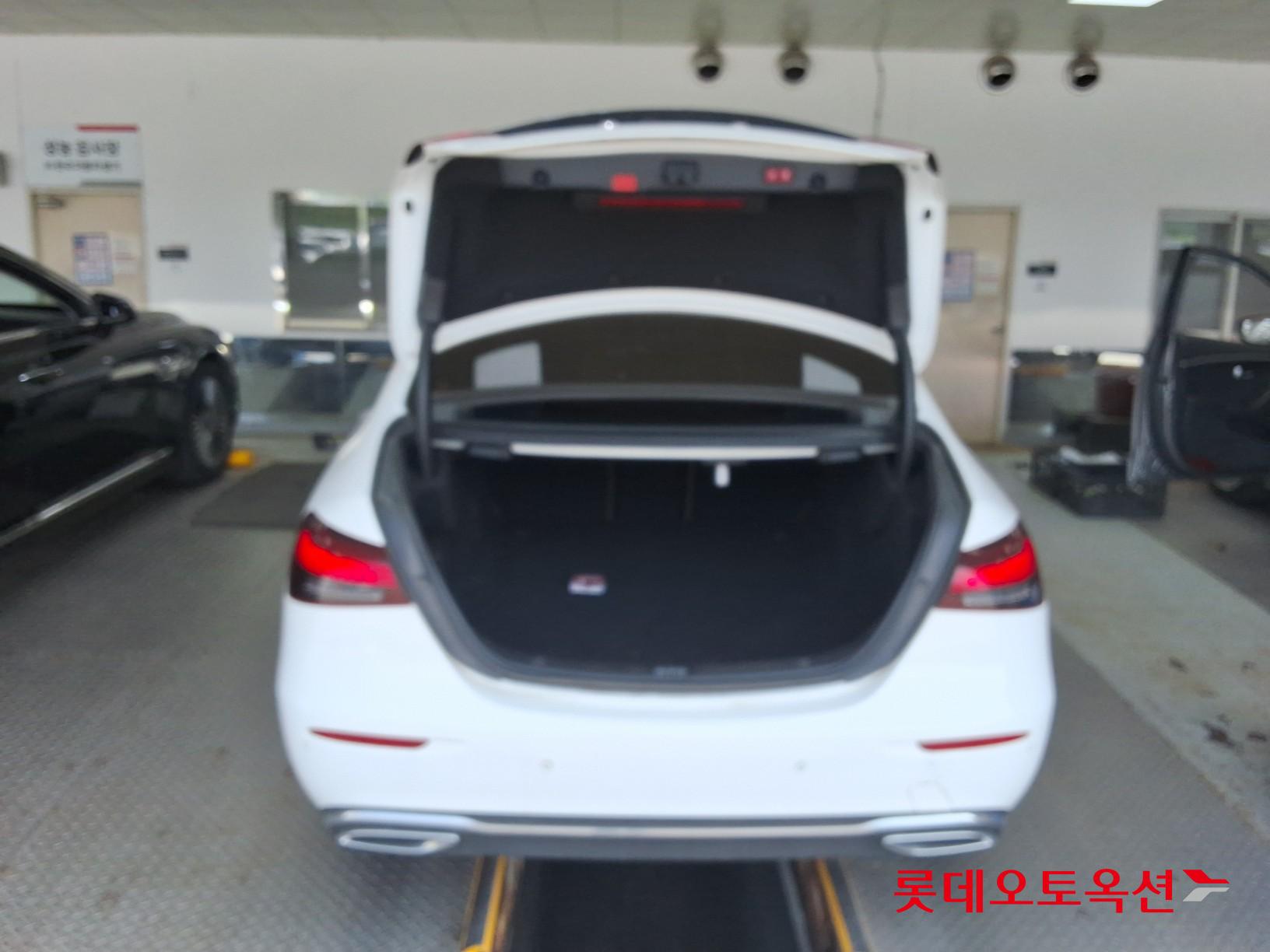 2022 - mercedes-benz e250