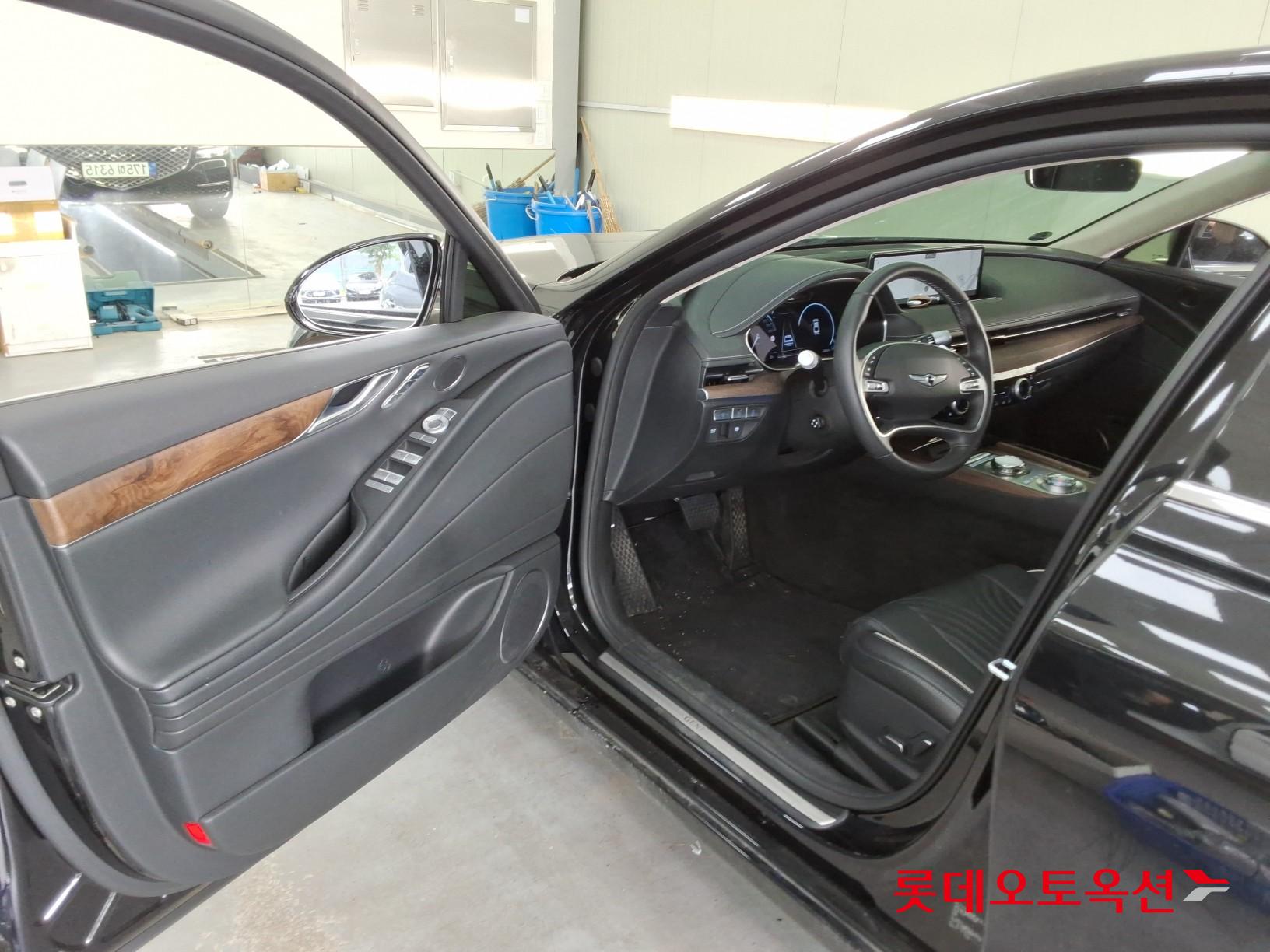 2023 - genesis g80