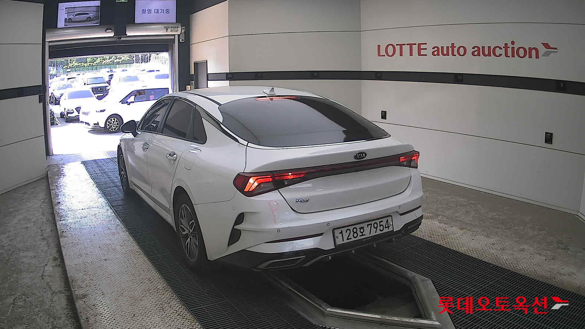 2020 - kia k5