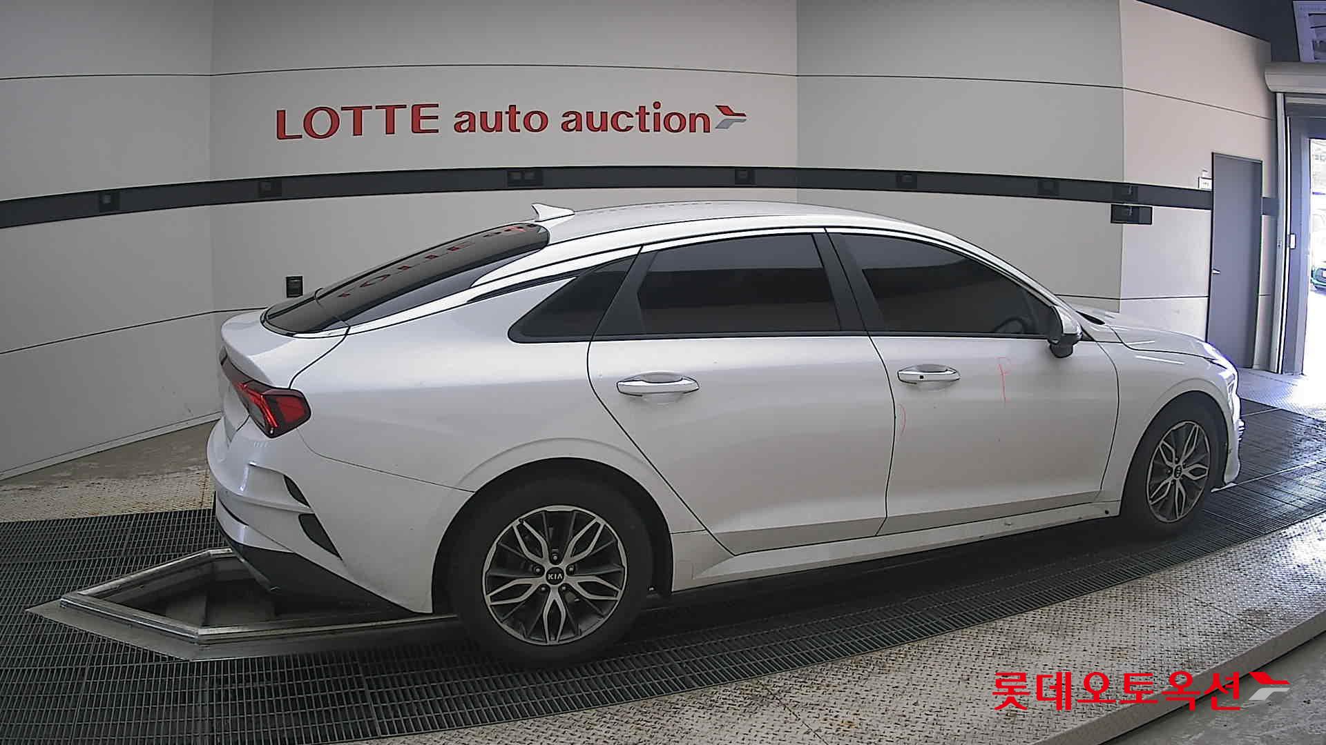 2020 - kia k5