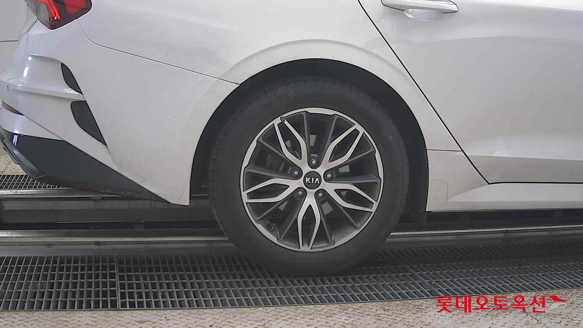 2020 - kia k5