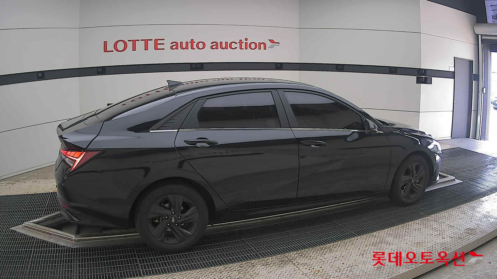 2021 - hyundai avante