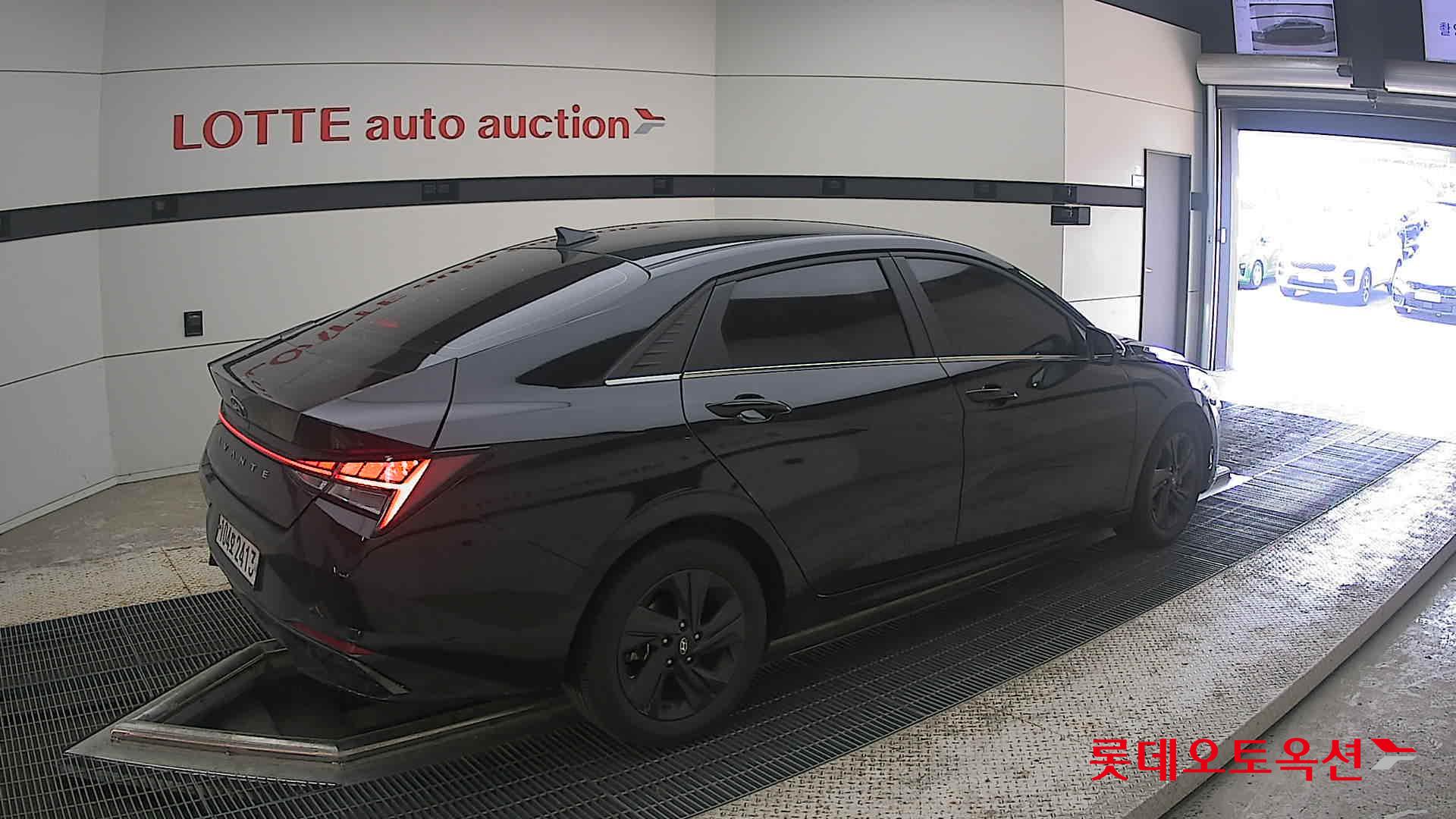 2021 - hyundai avante