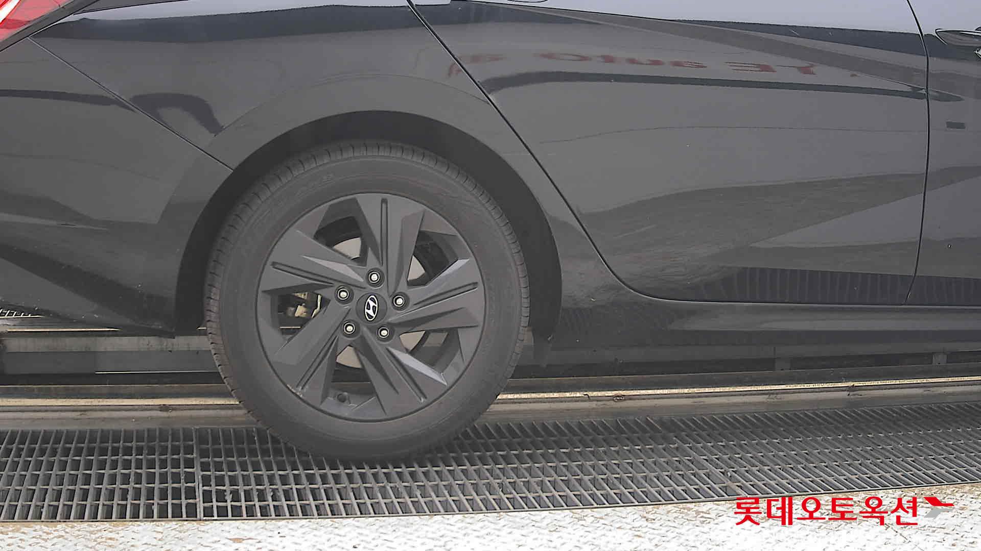 2021 - hyundai avante