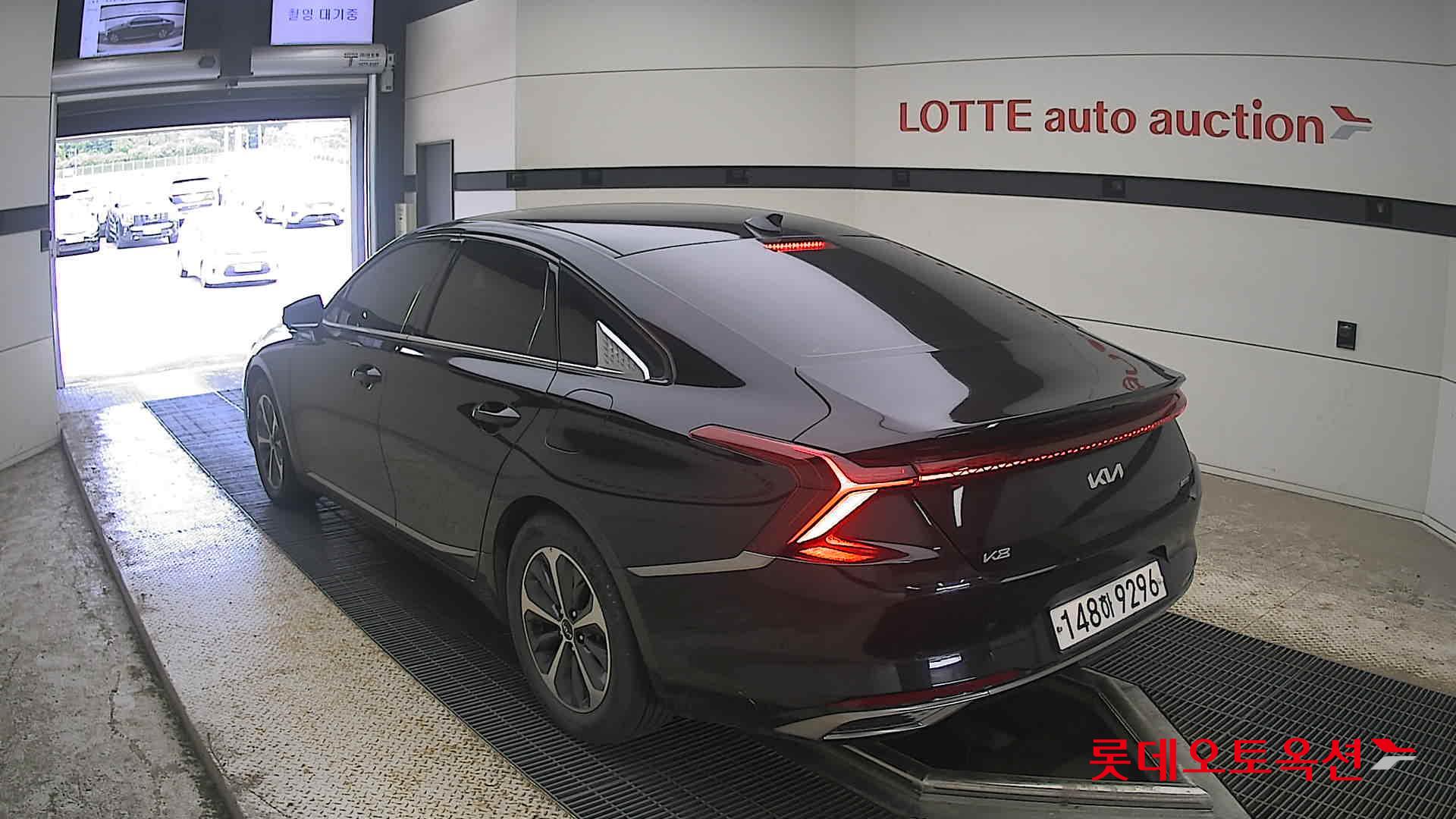 2022 - kia k8