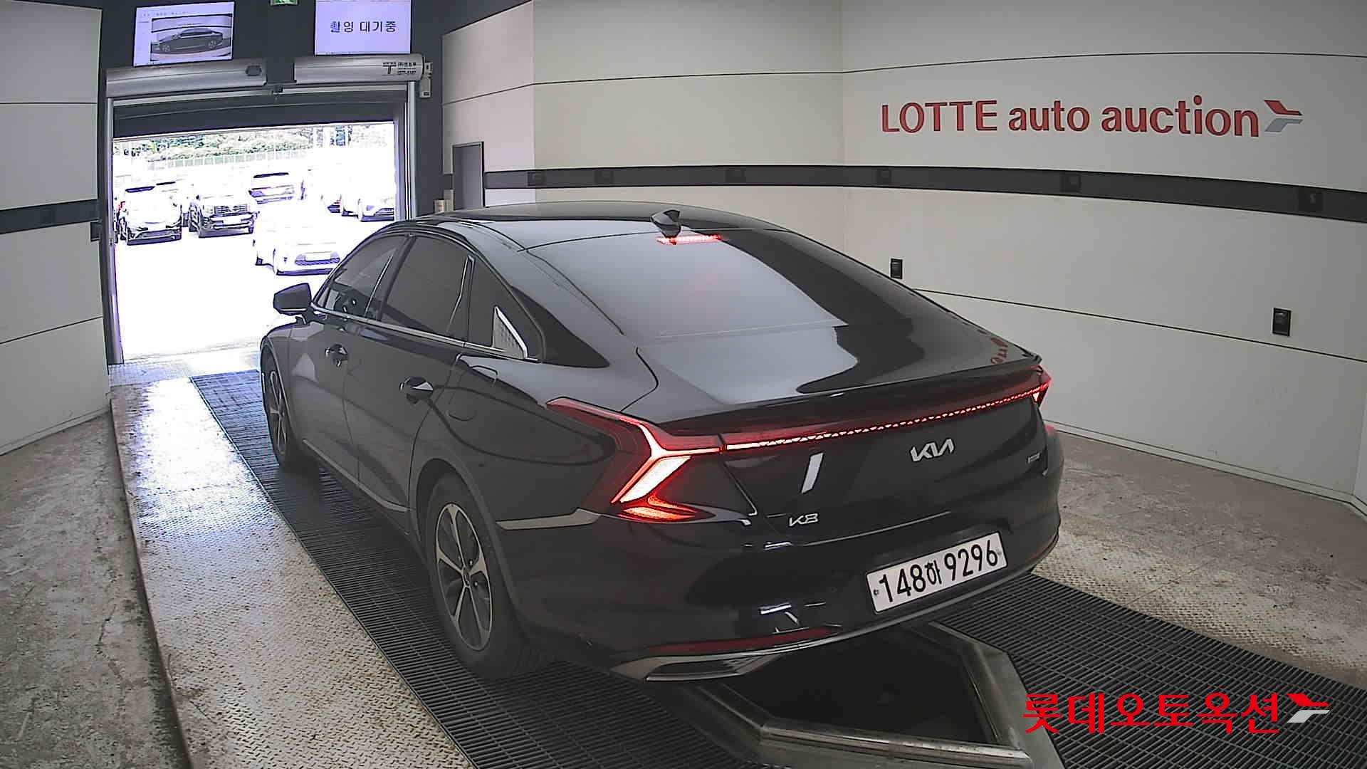 2022 - kia k8