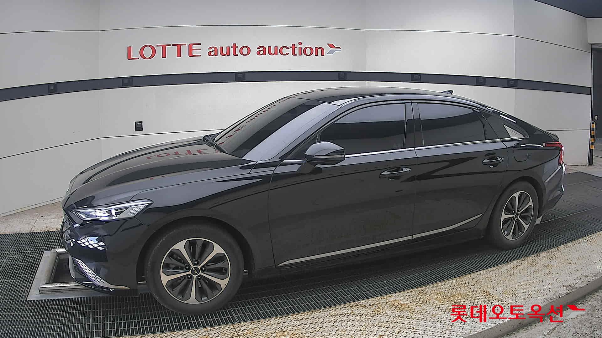2022 - kia k8