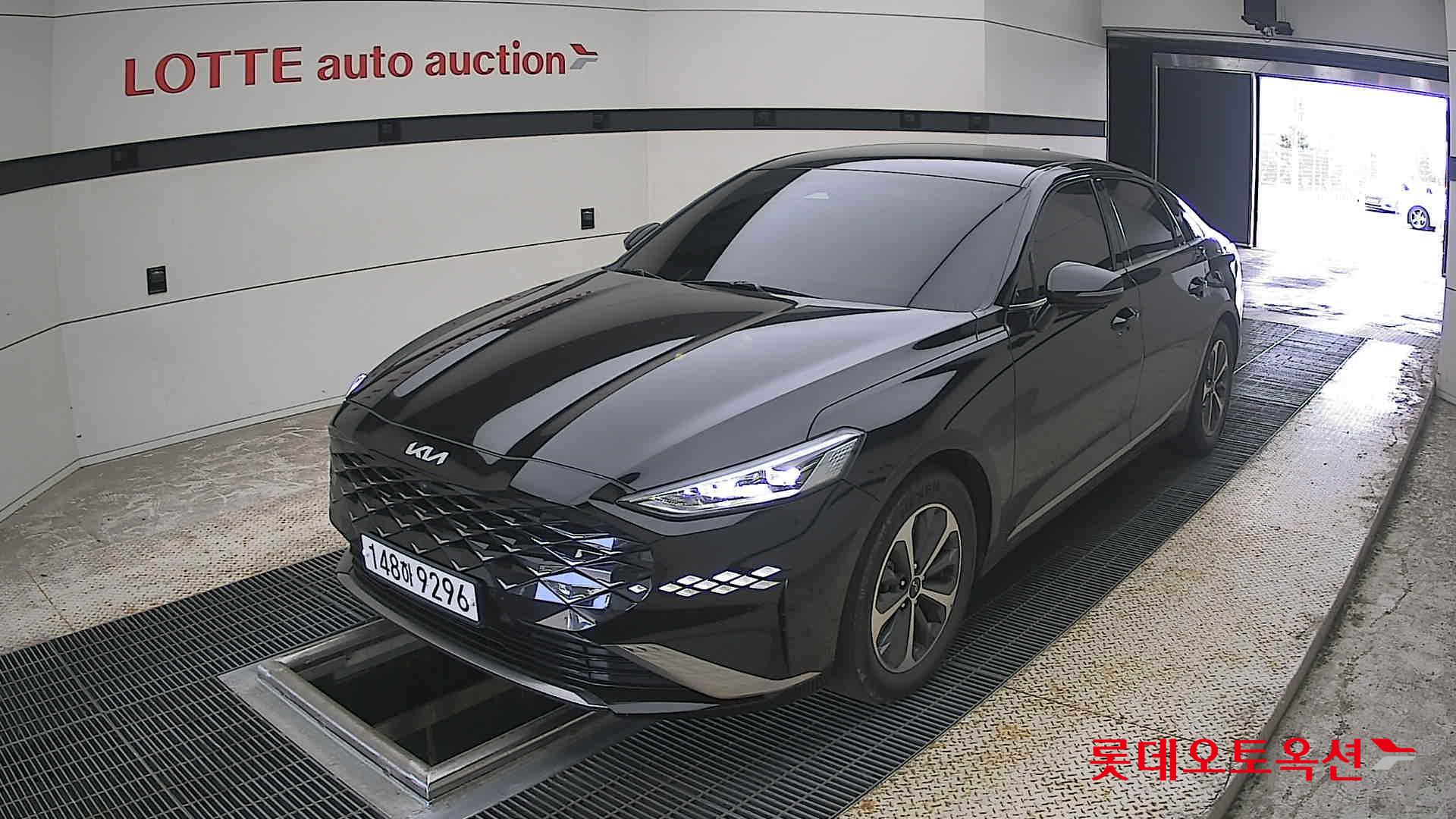 2022 - kia k8