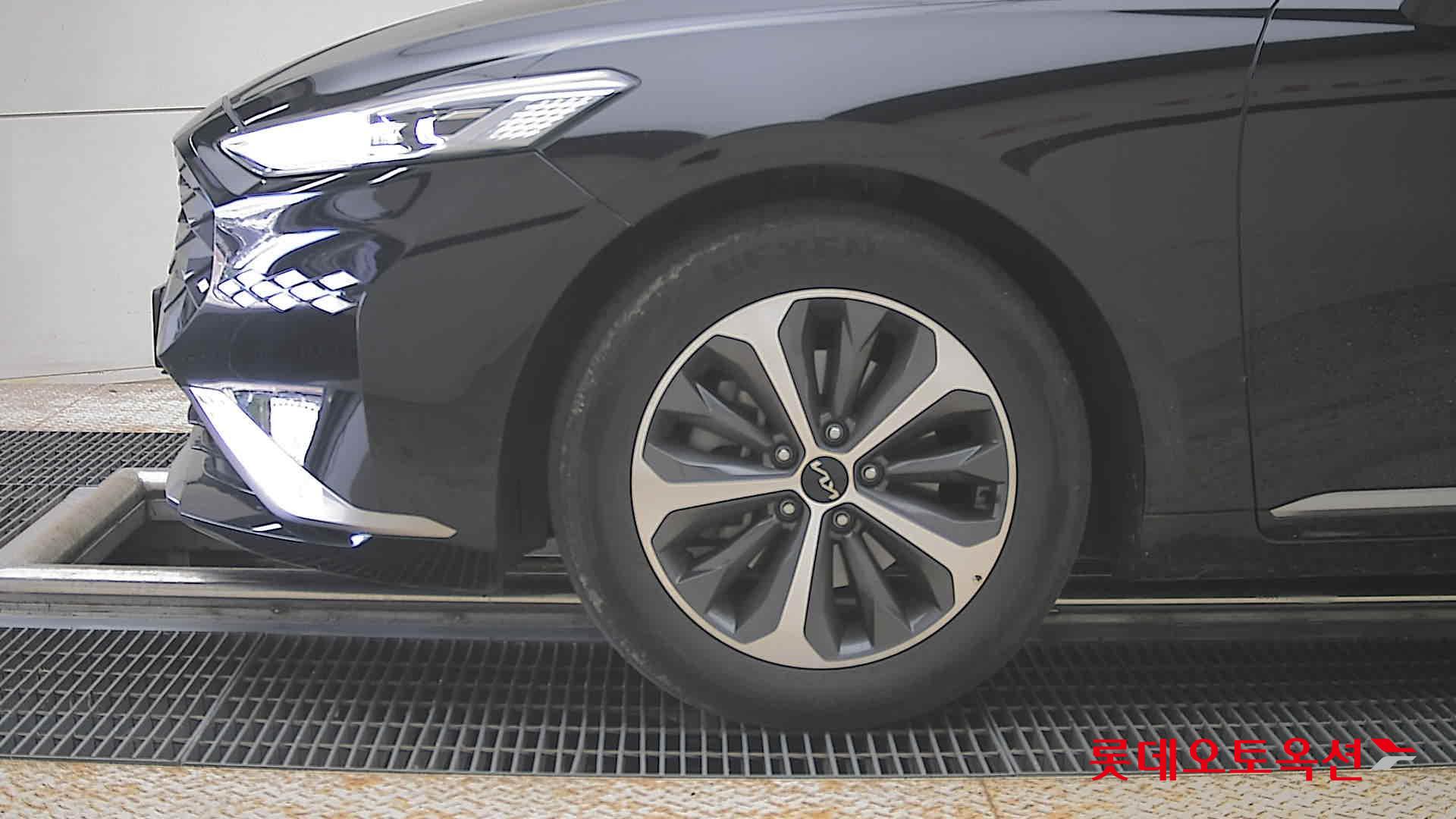 2022 - kia k8