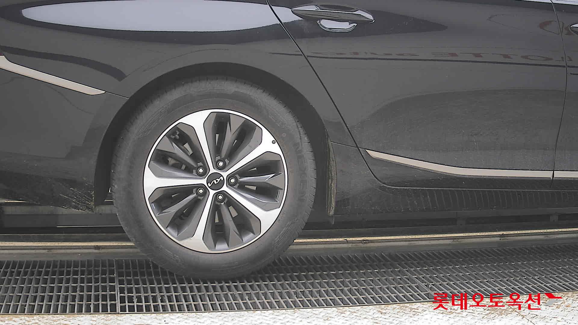 2022 - kia k8