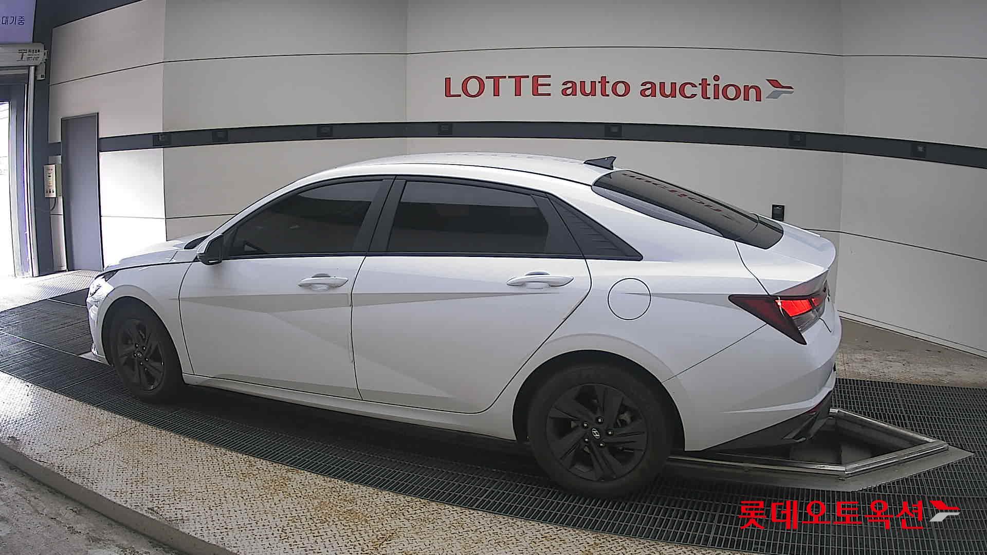 2023 - hyundai avante