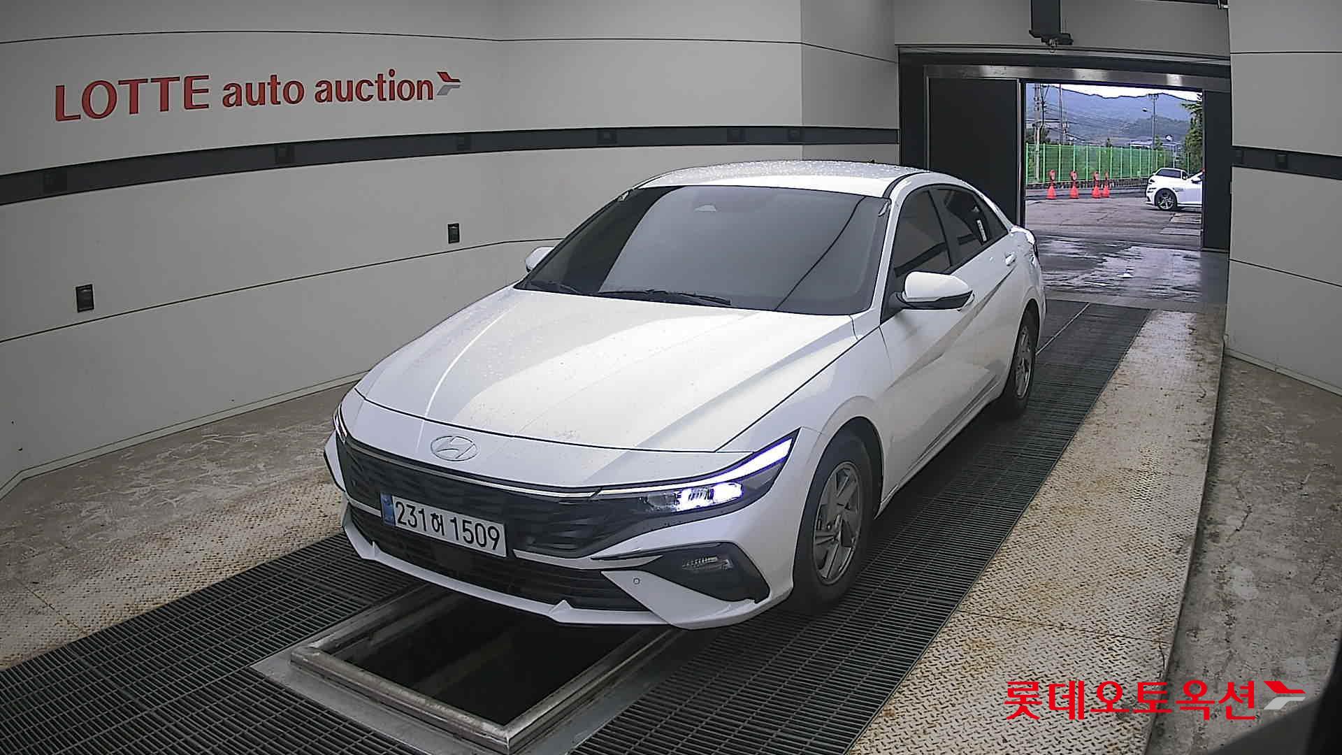 2025 - hyundai avante