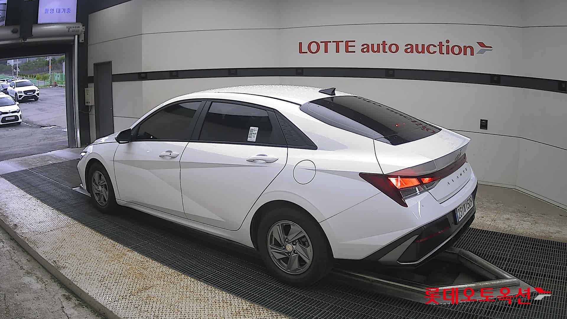 2025 - hyundai avante