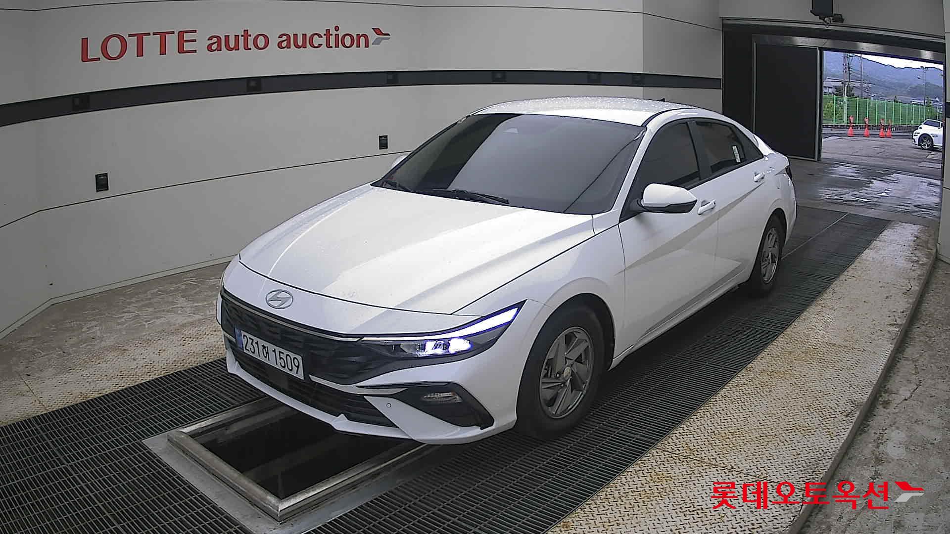 2025 - hyundai avante