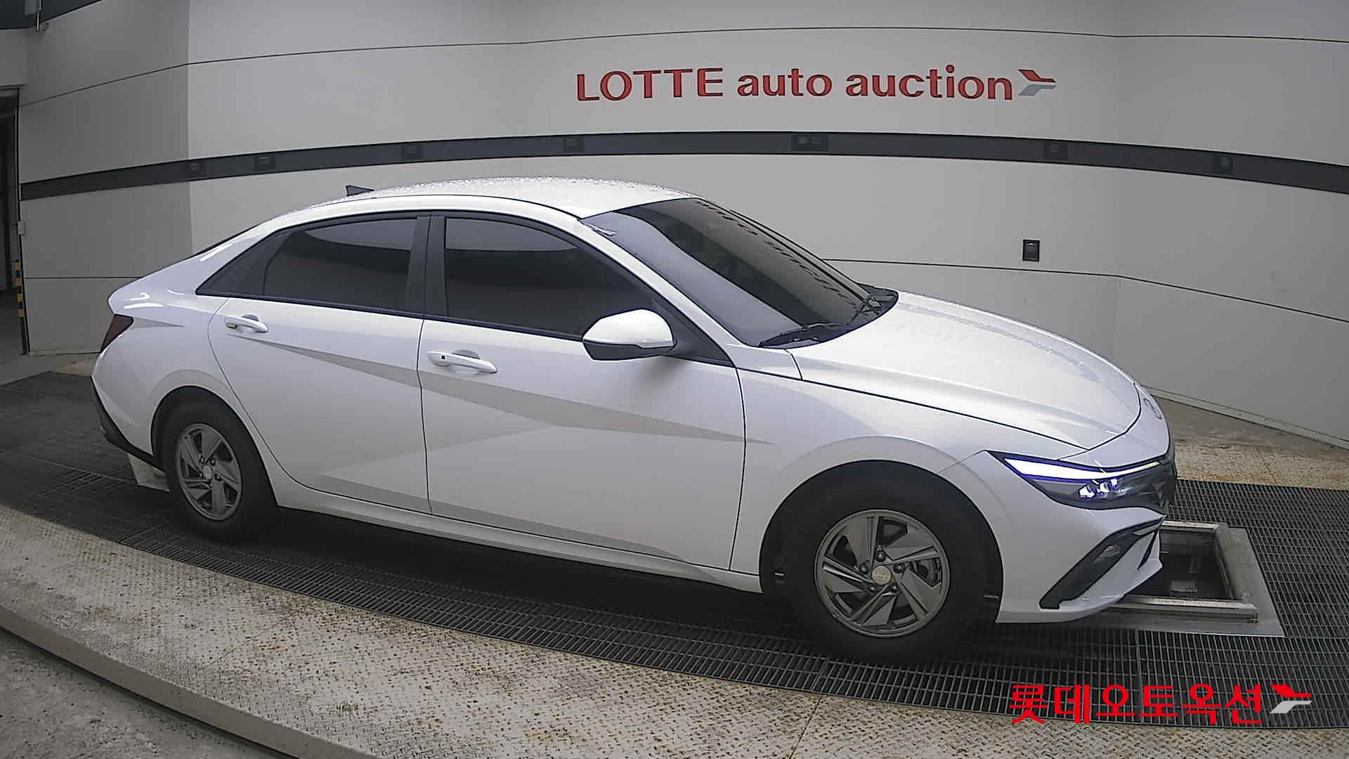 2025 - hyundai avante