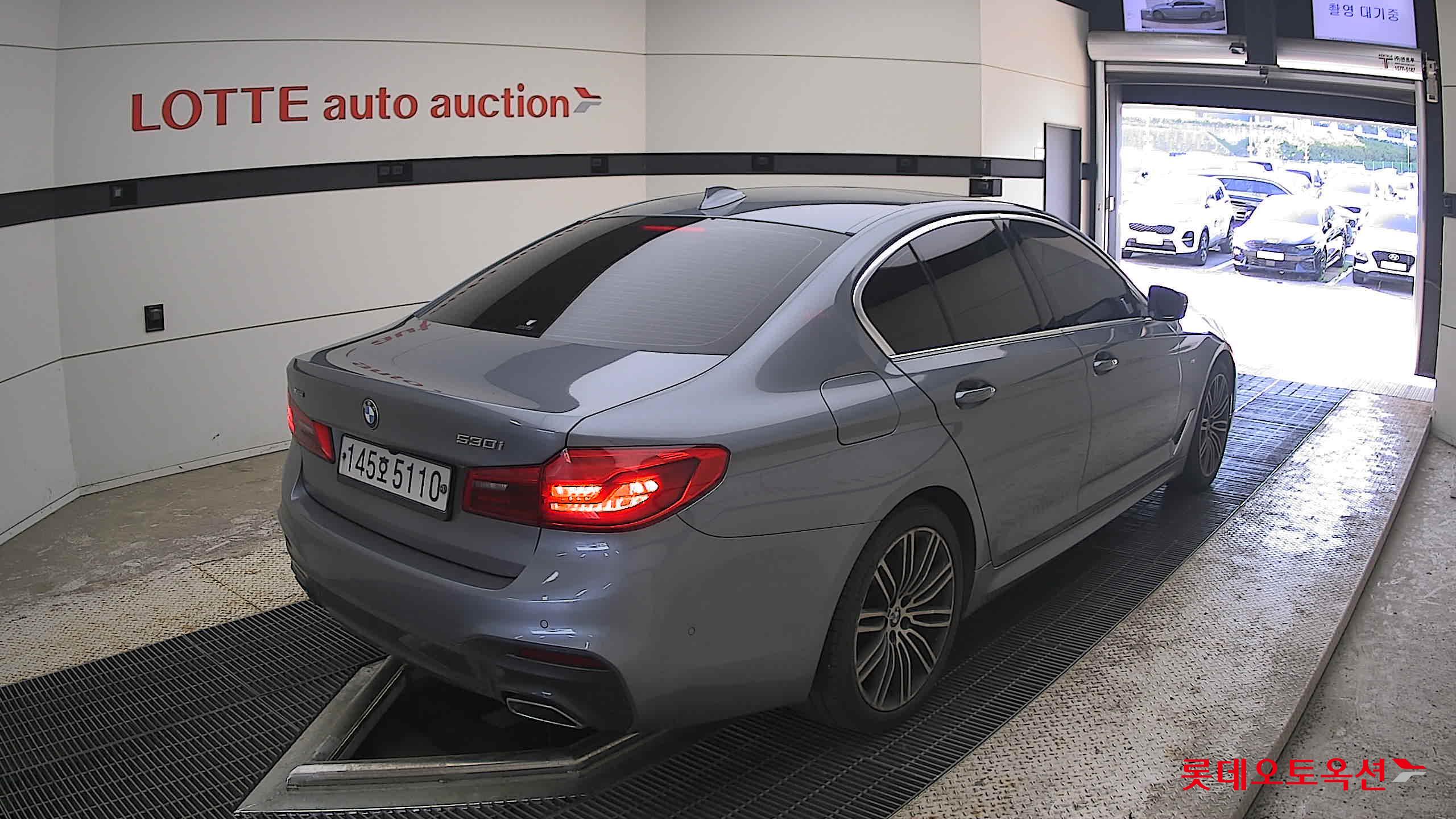 2020 - bmw 530i
