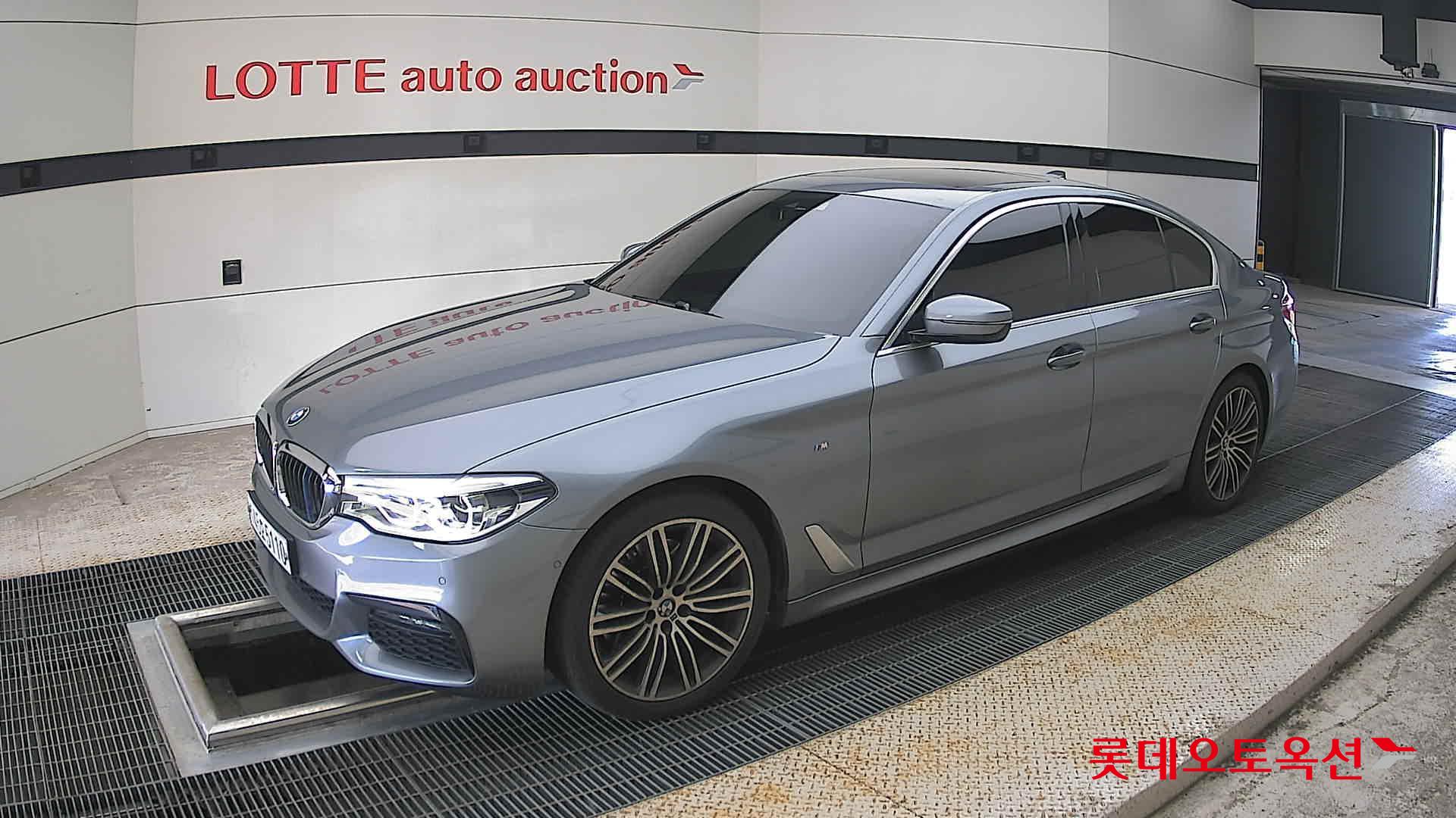 2020 - bmw 530i