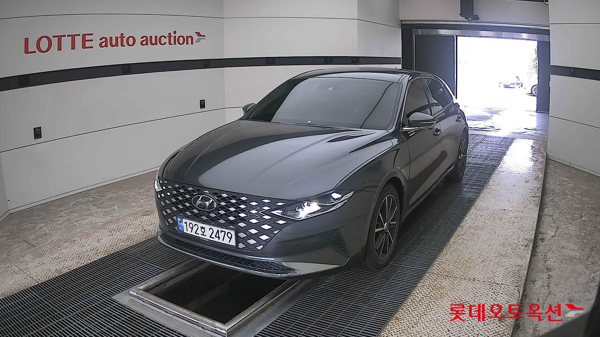 2022 - hyundai grandeur