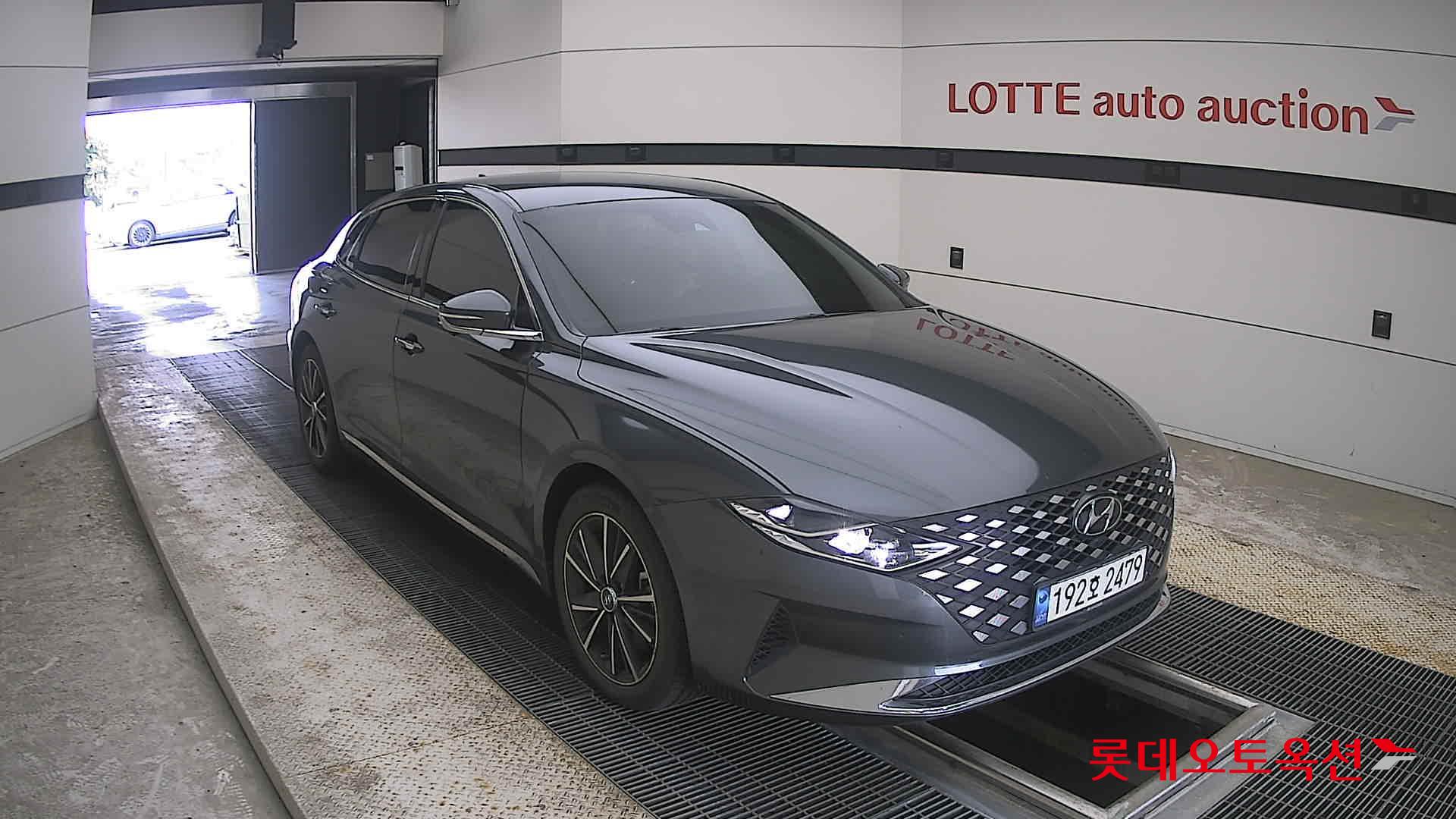 2022 - hyundai grandeur