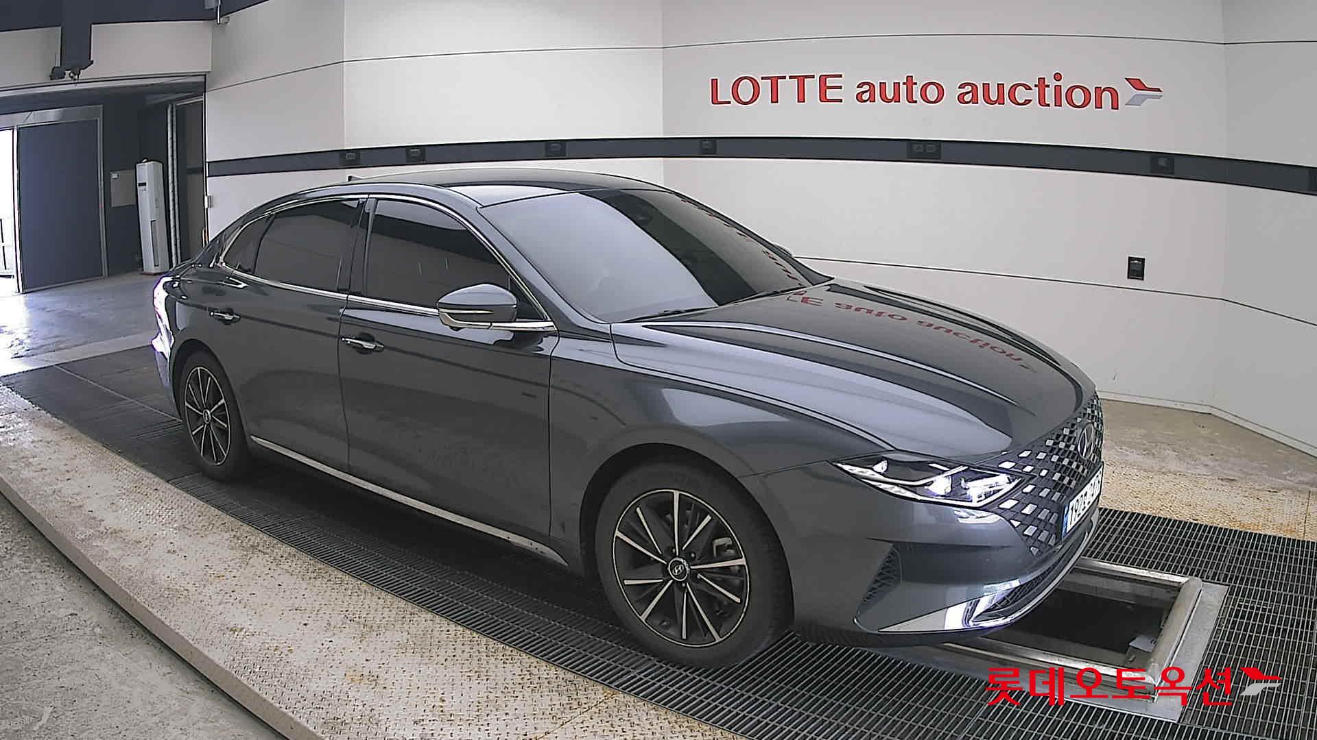 2022 - hyundai grandeur
