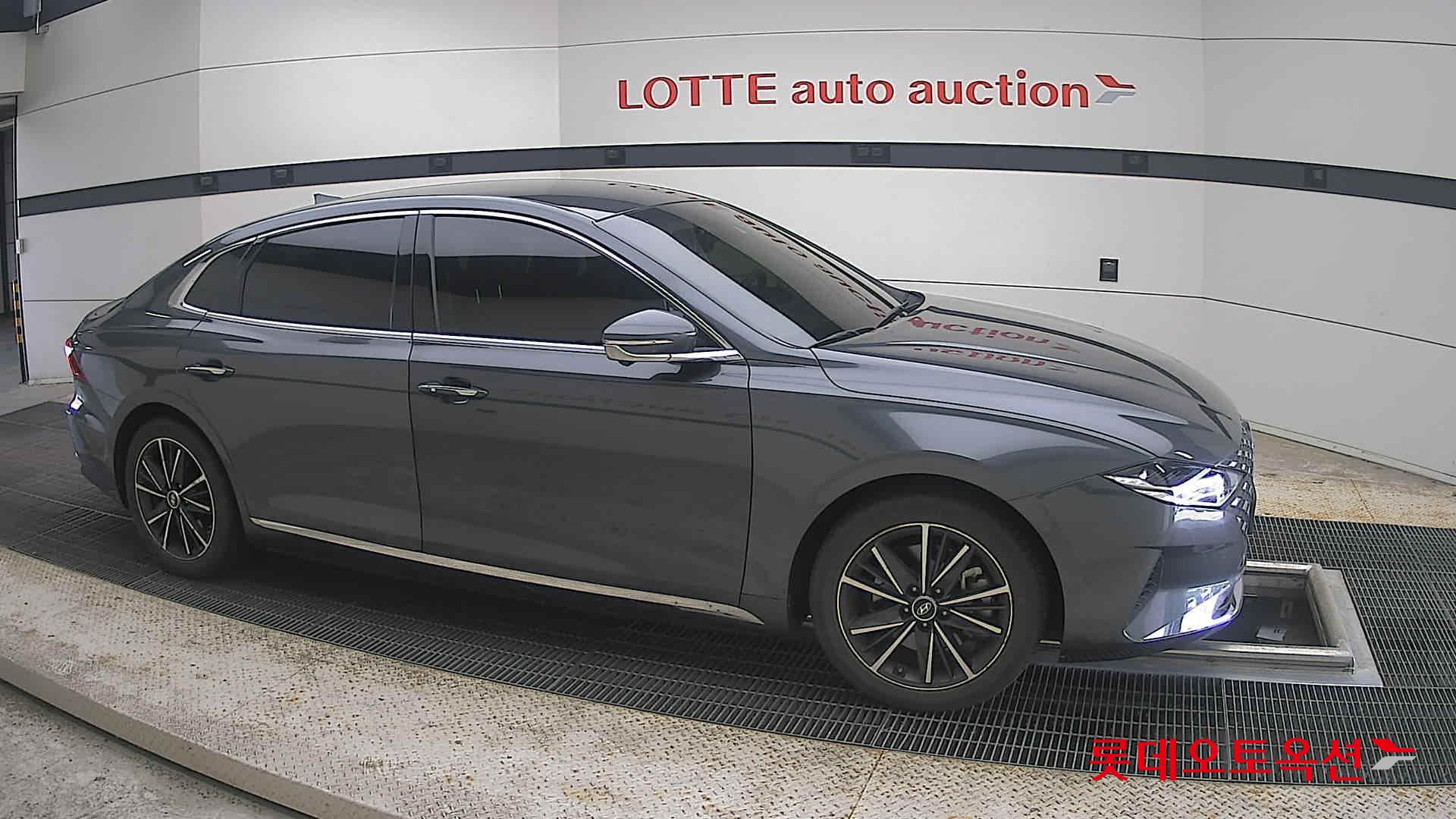 2022 - hyundai grandeur