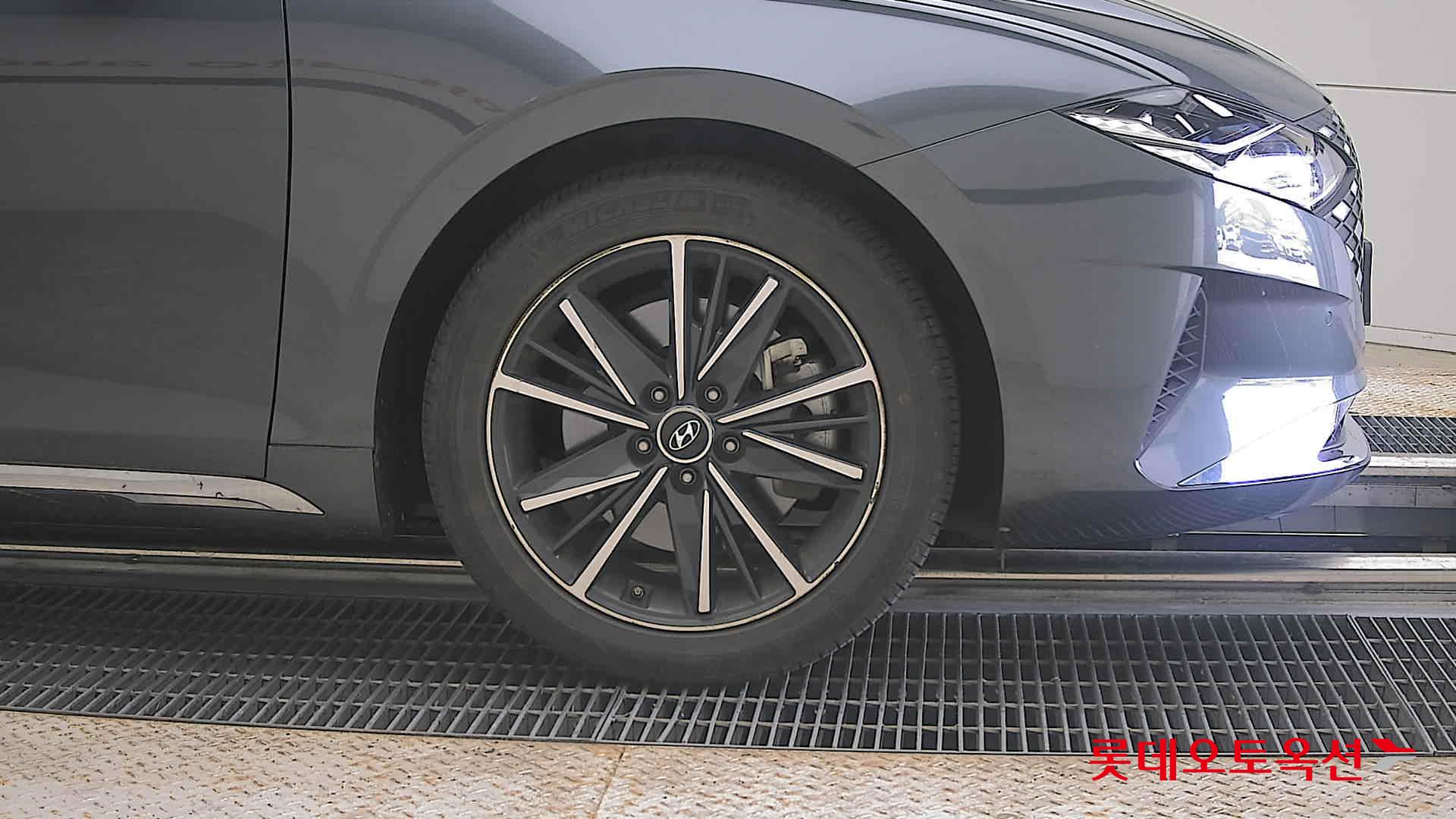 2022 - hyundai grandeur
