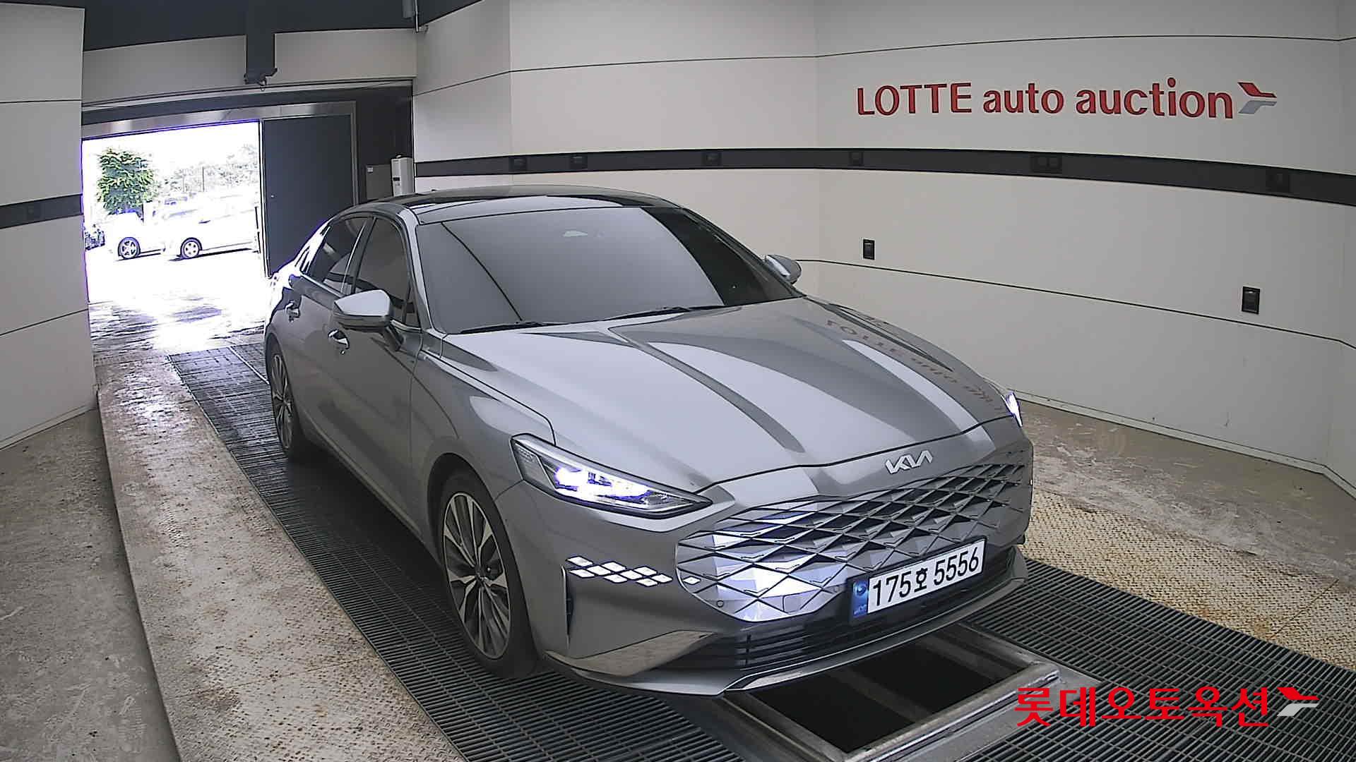 2023 - kia k8