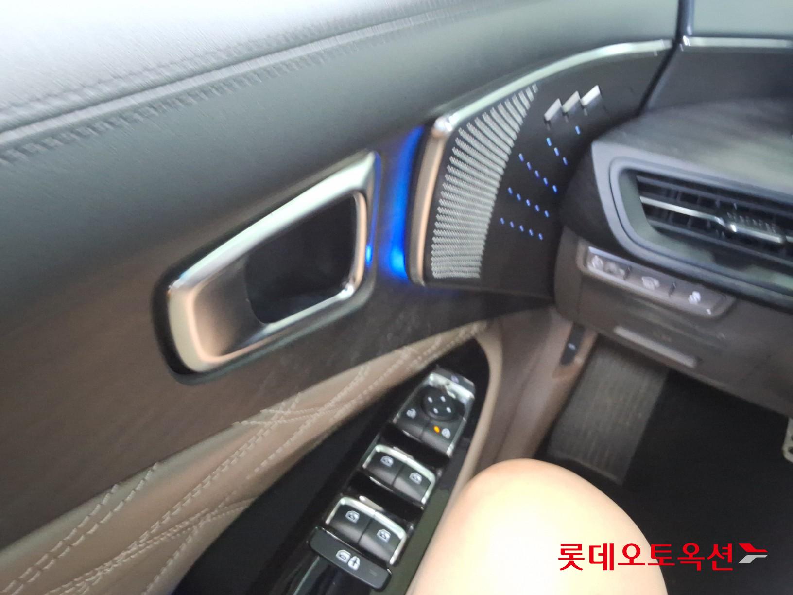 2023 - kia k8