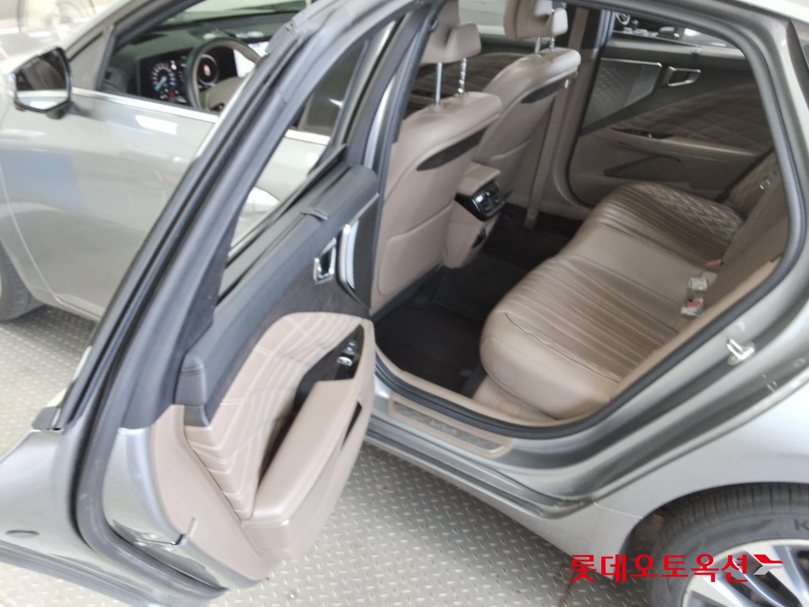 2023 - kia k8