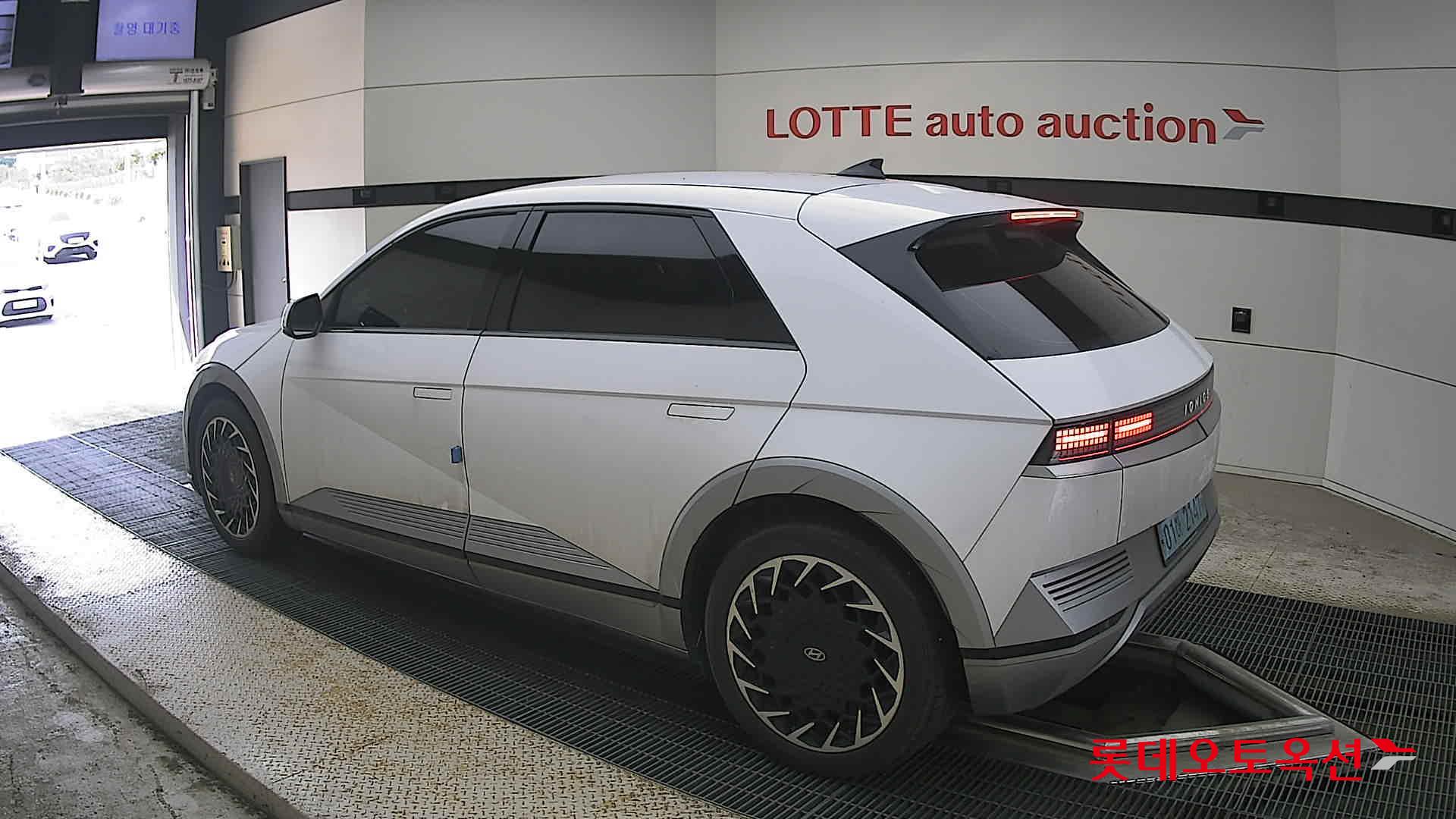 2022 - hyundai ioniq