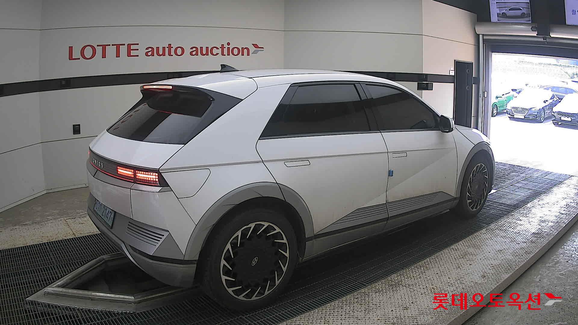 2022 - hyundai ioniq