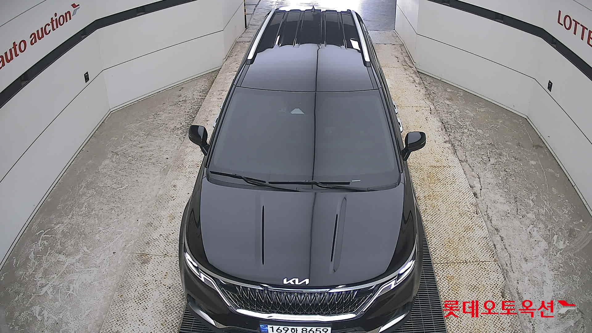 2023 - kia carnival