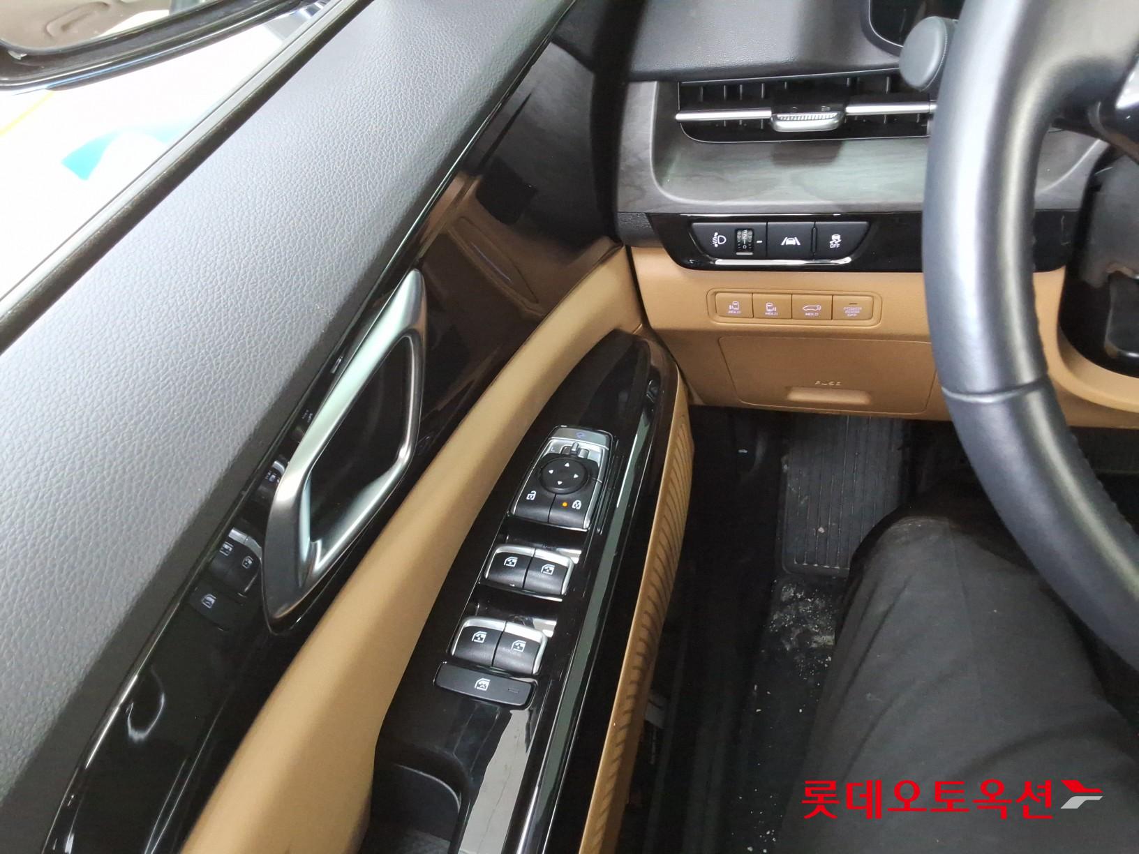 2023 - kia carnival