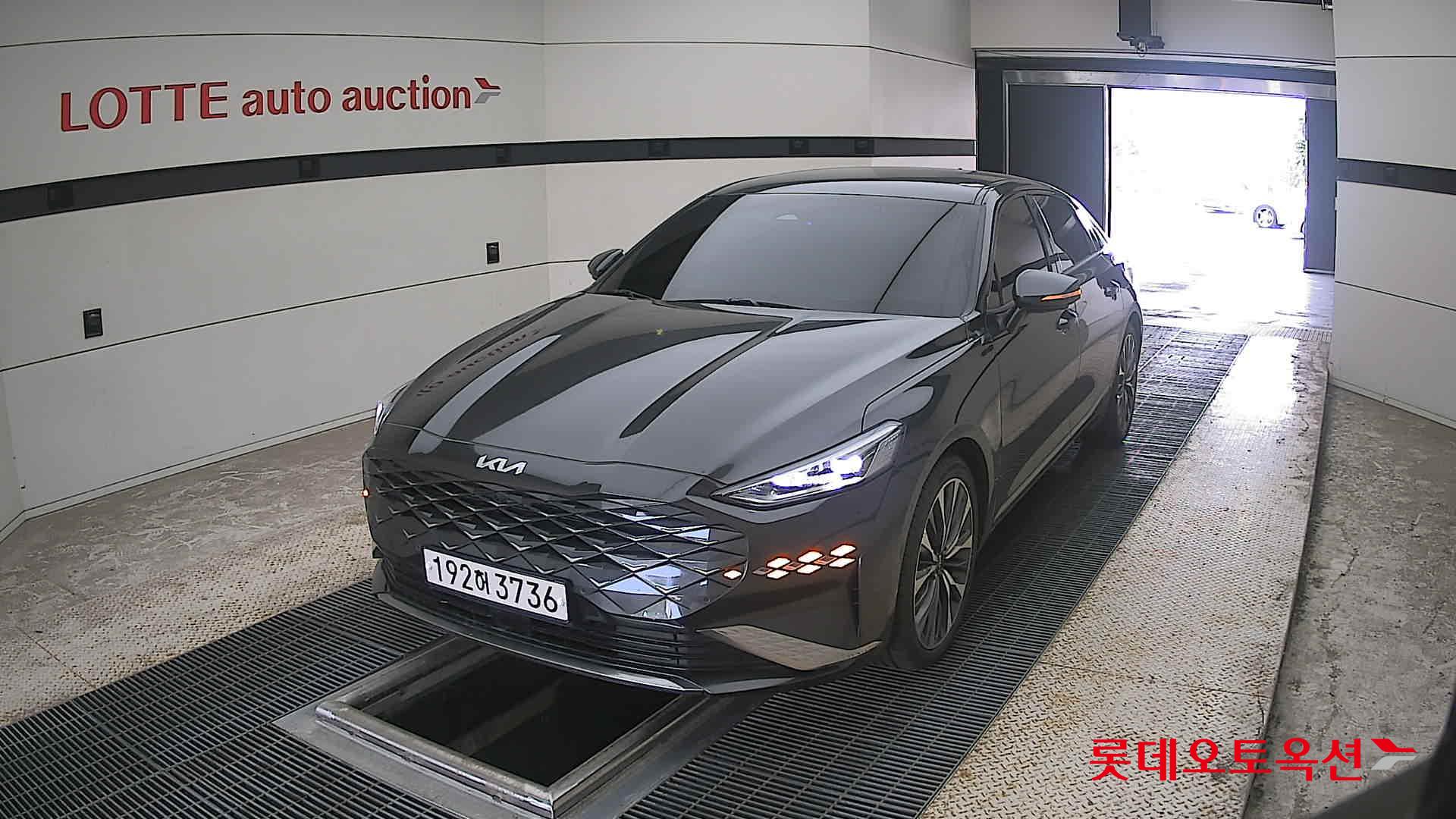 2023 - kia k8