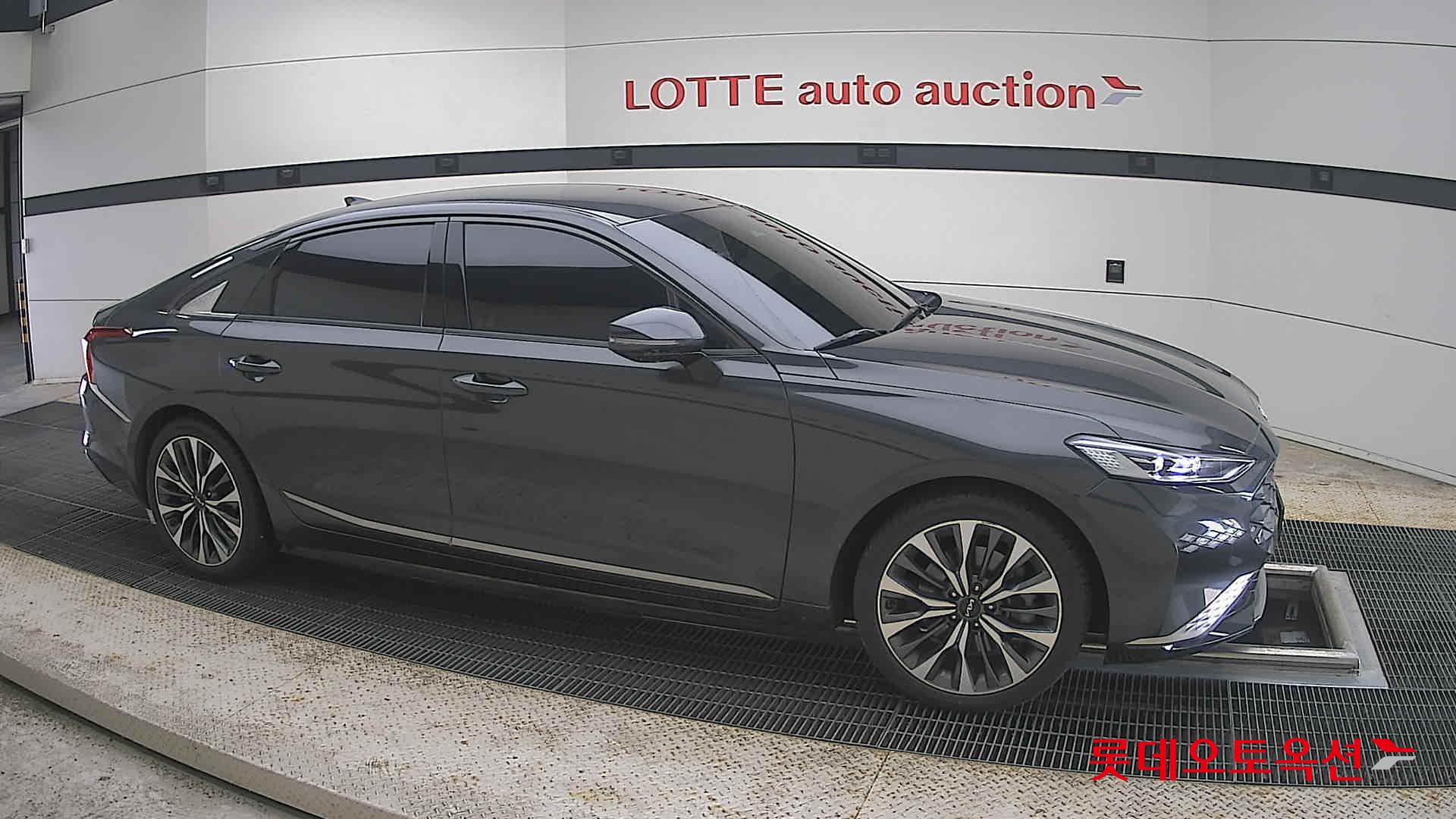 2023 - kia k8