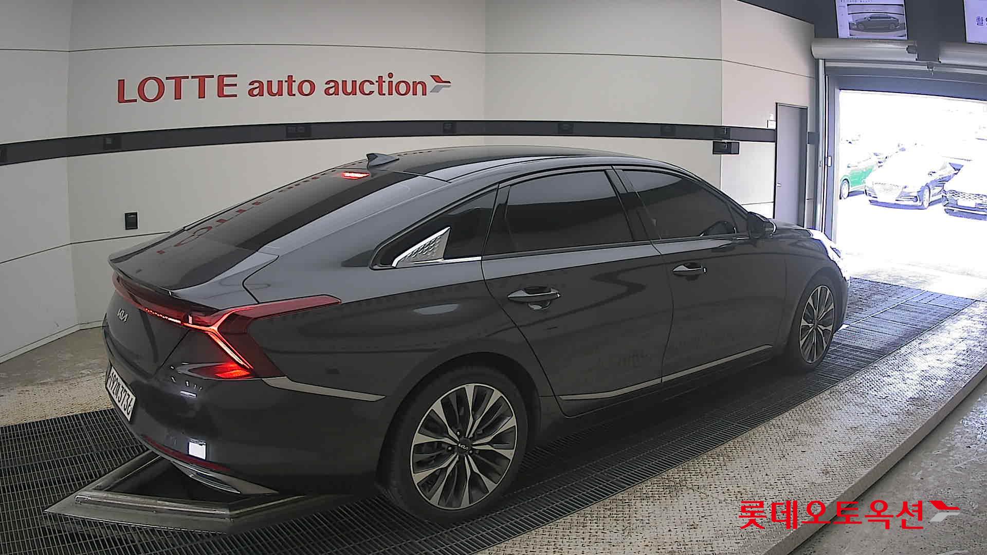 2023 - kia k8