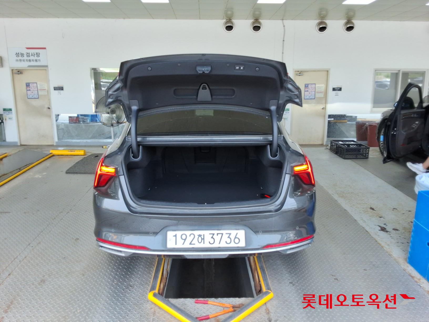 2023 - kia k8