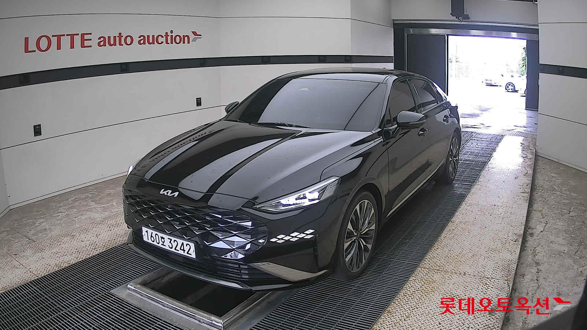 2022 - kia k8