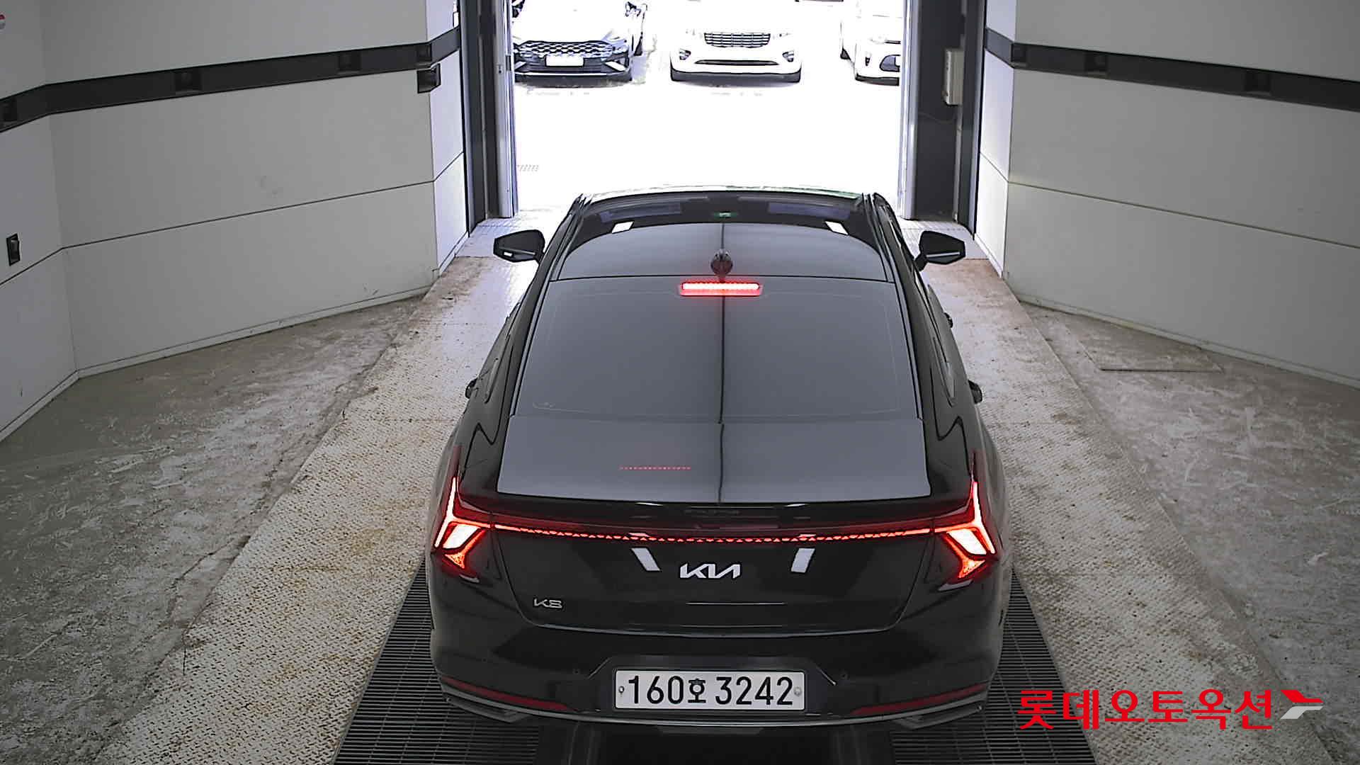 2022 - kia k8