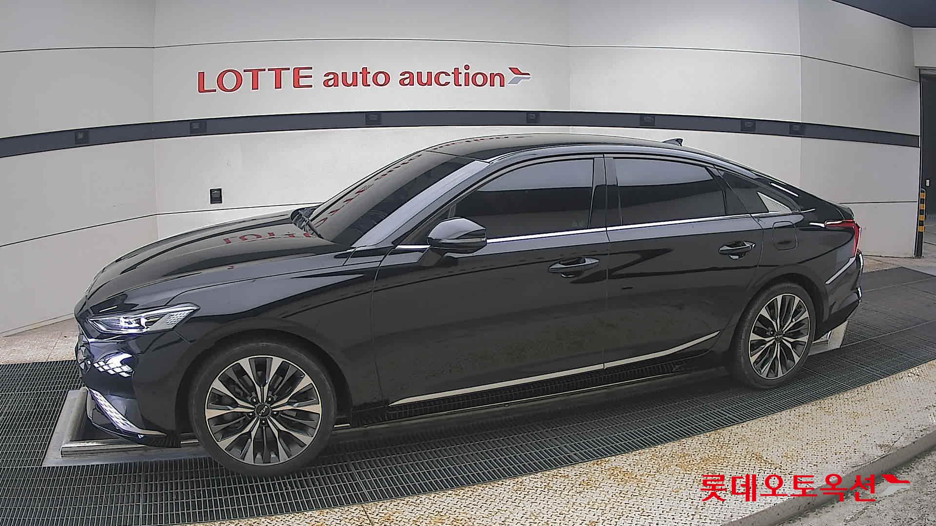 2022 - kia k8