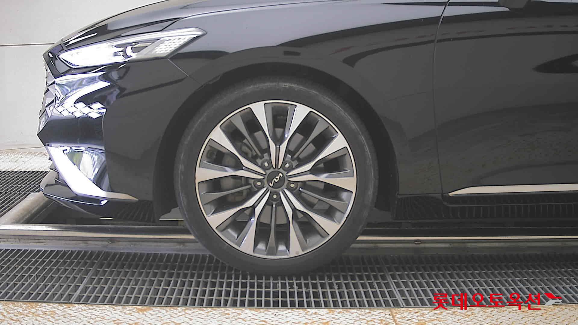2022 - kia k8