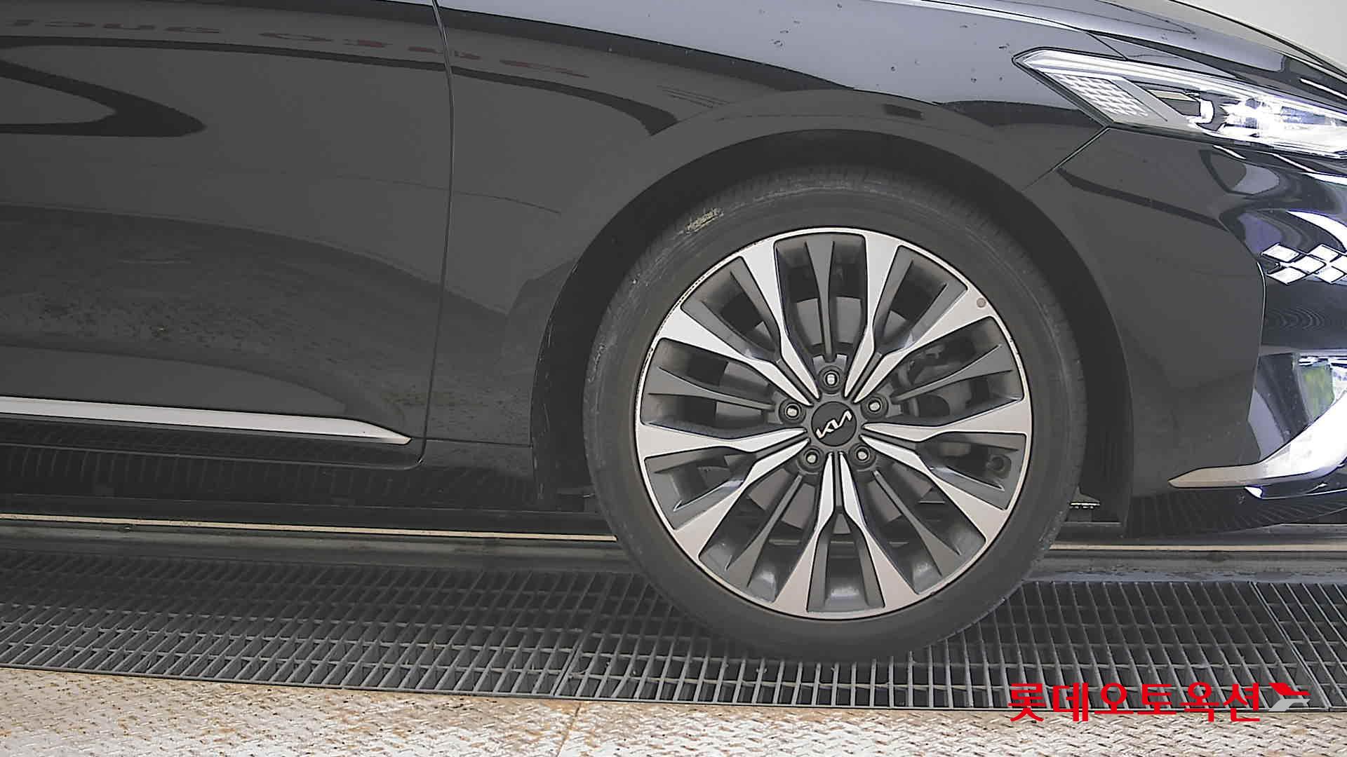 2022 - kia k8