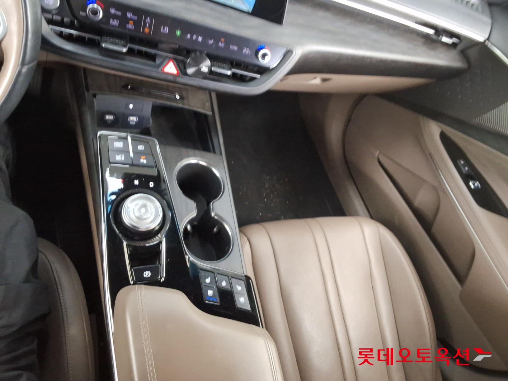 2022 - kia k8